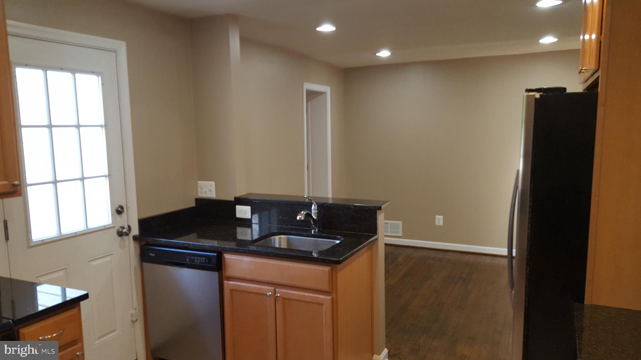 HOLLYWOOD - Residential Lease