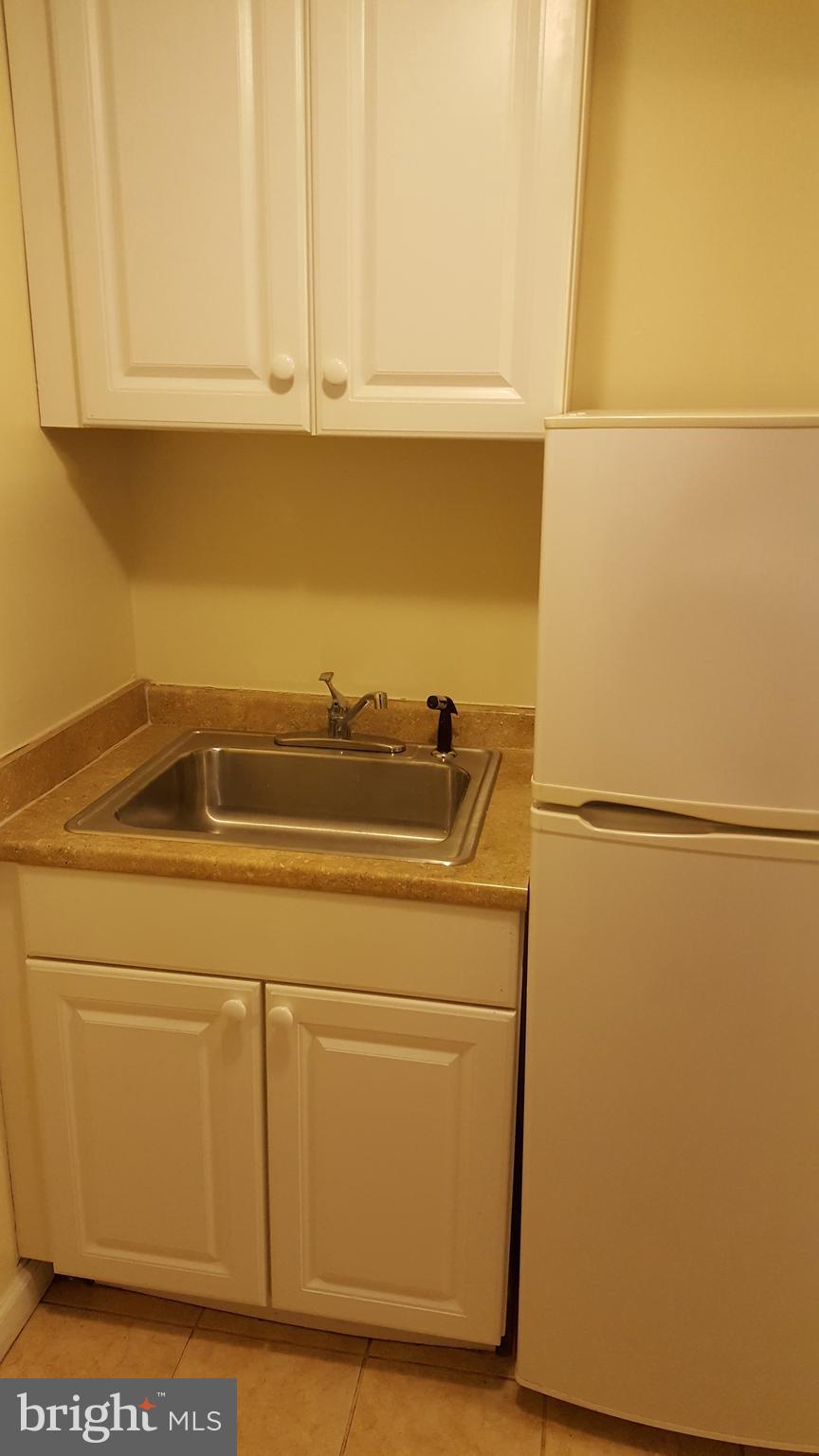 HOLLYWOOD - Residential Lease