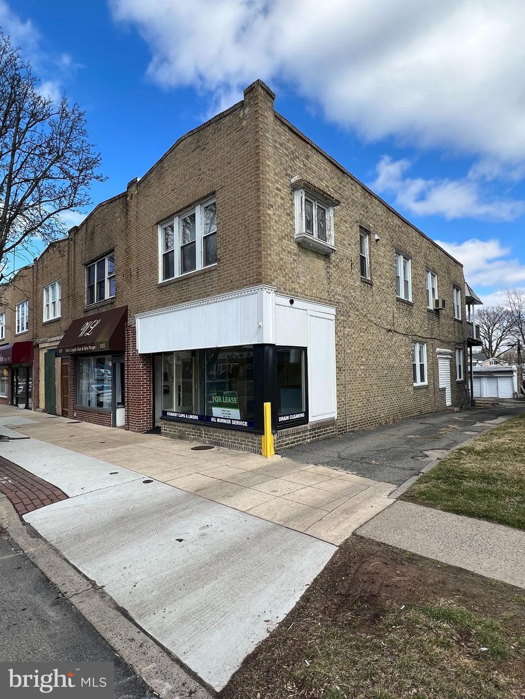 Photo of 1213 Darby Road, HAVERTOWN, PA 19083 (MLS # PADE2104498)