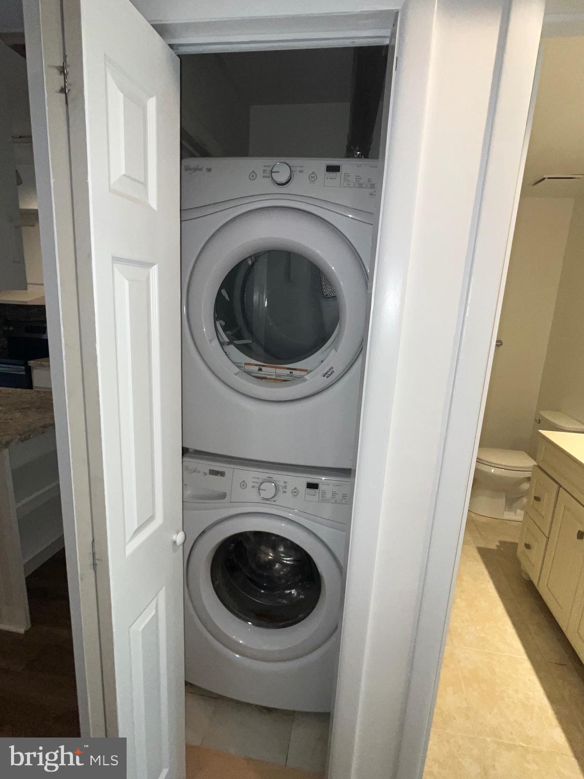 VILLAGE II - Residential Lease