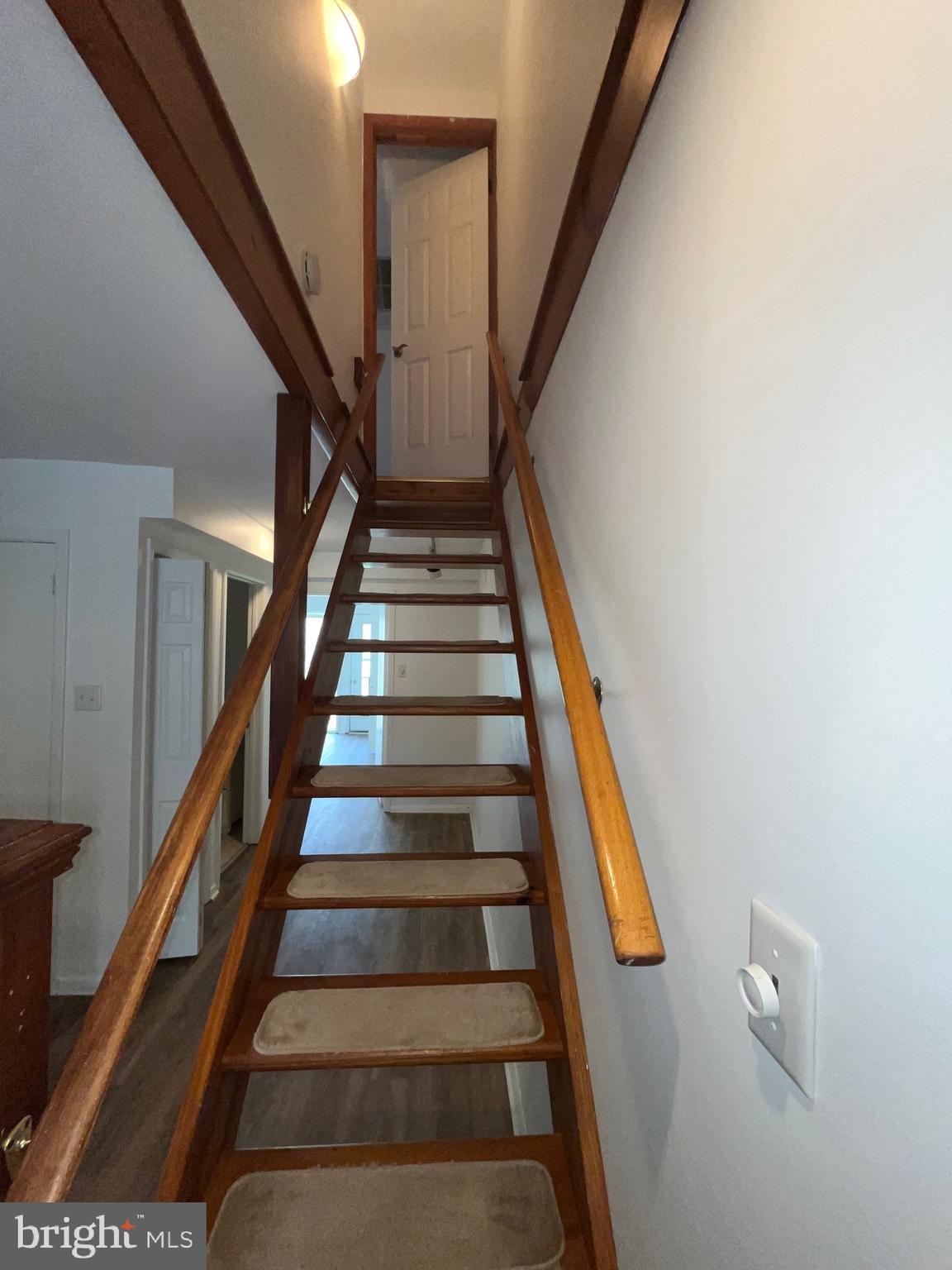 VILLAGE II - Residential Lease