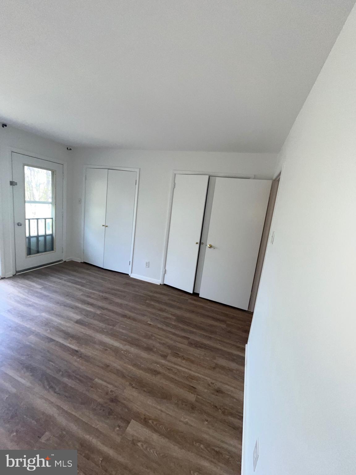 VILLAGE II - Residential Lease