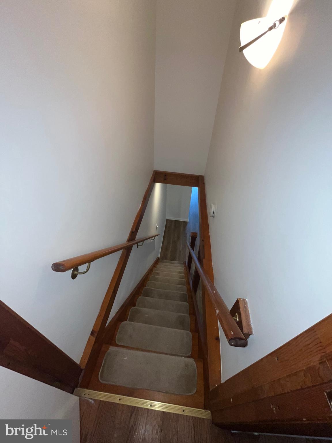 VILLAGE II - Residential Lease