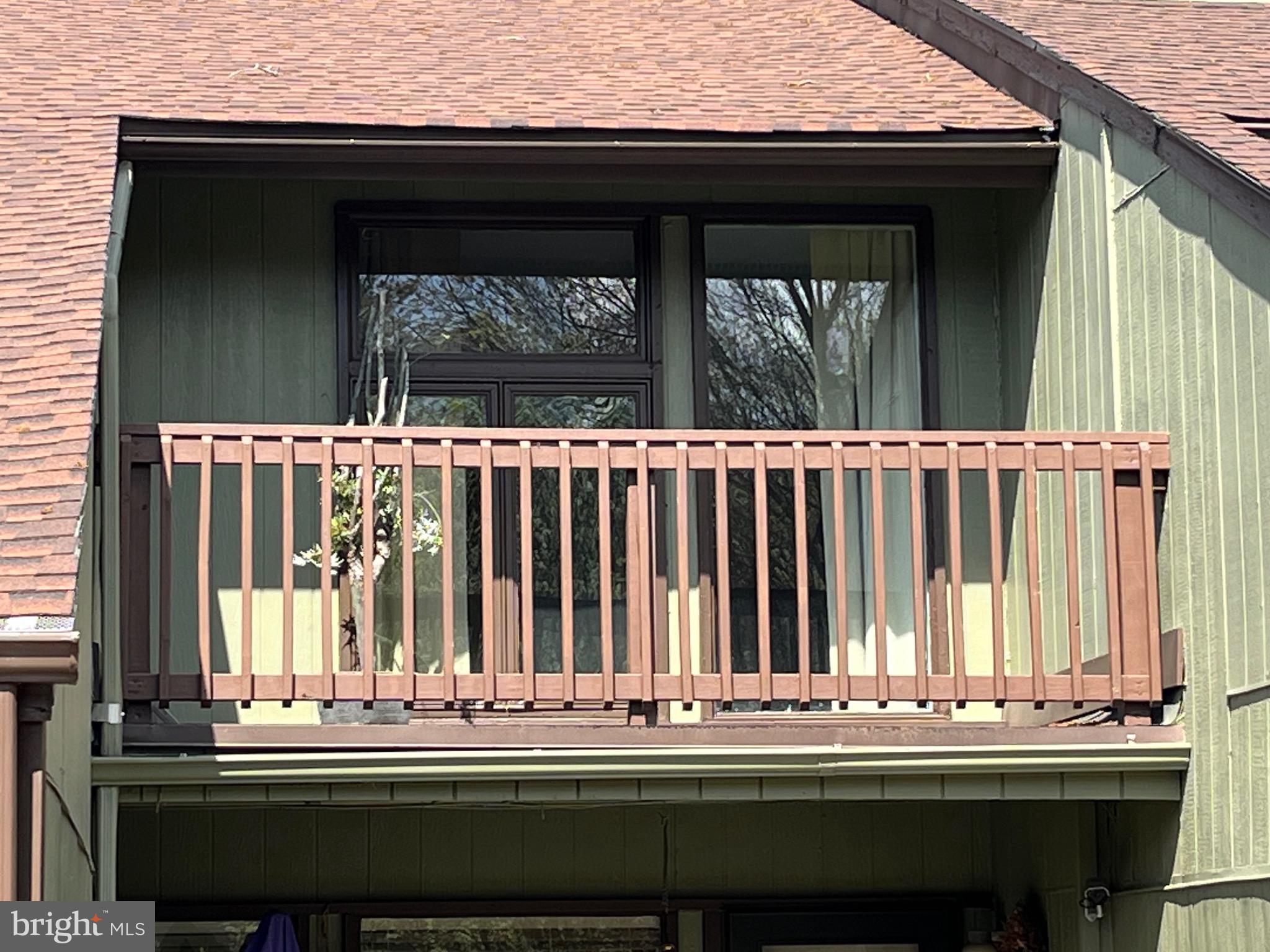 VILLAGE II - Residential Lease