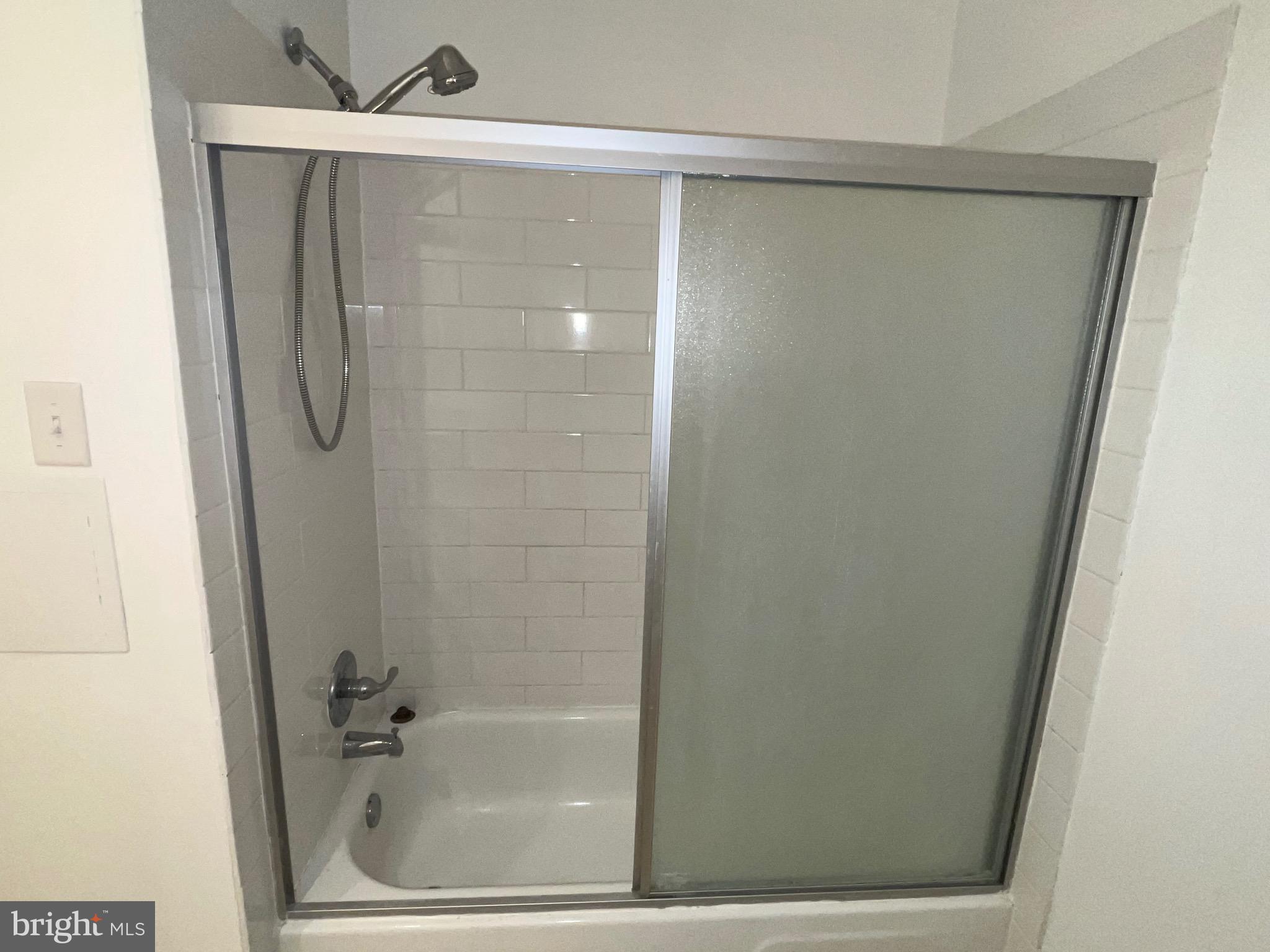 VILLAGE II - Residential Lease