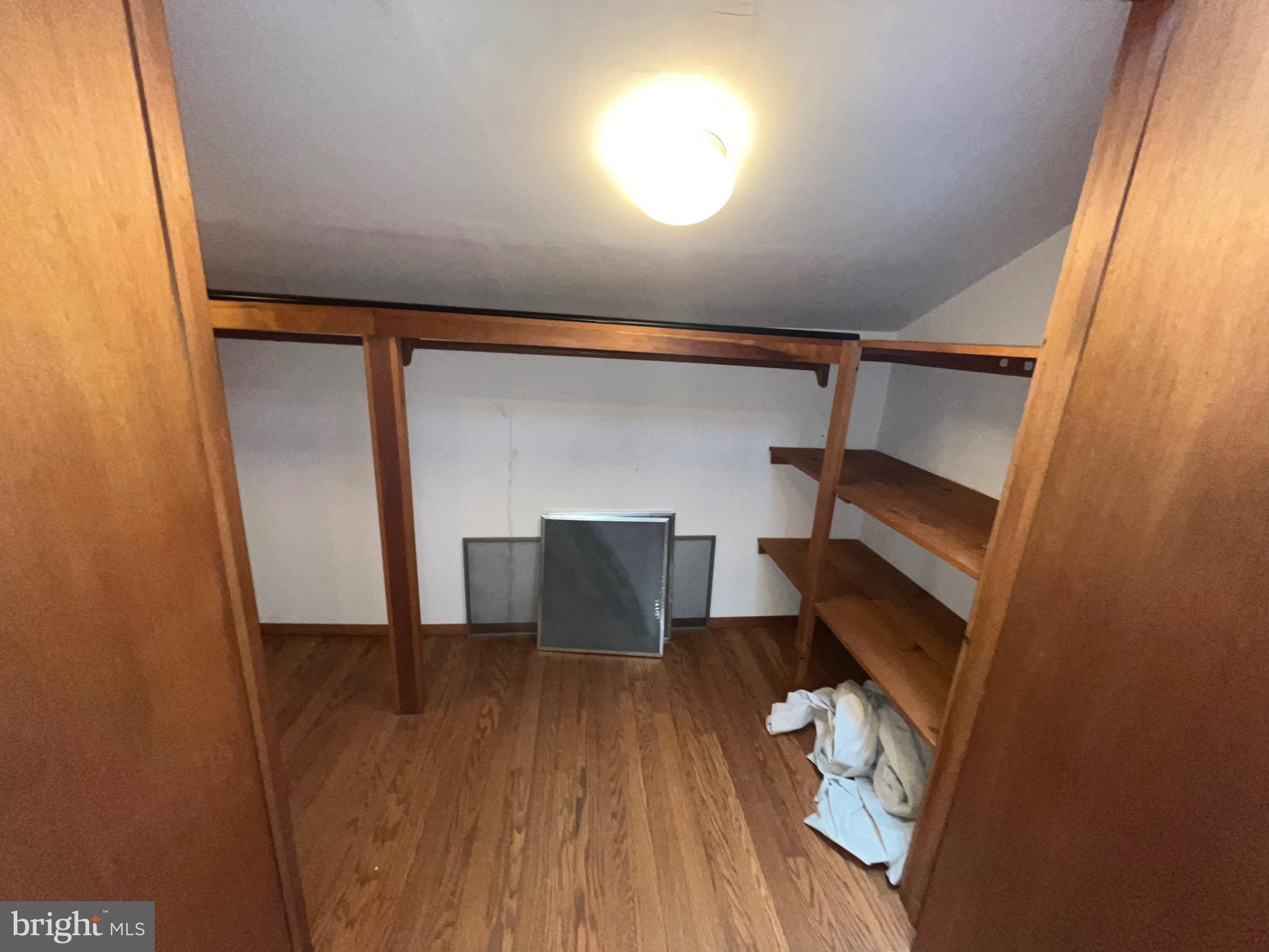 VILLAGE II - Residential Lease