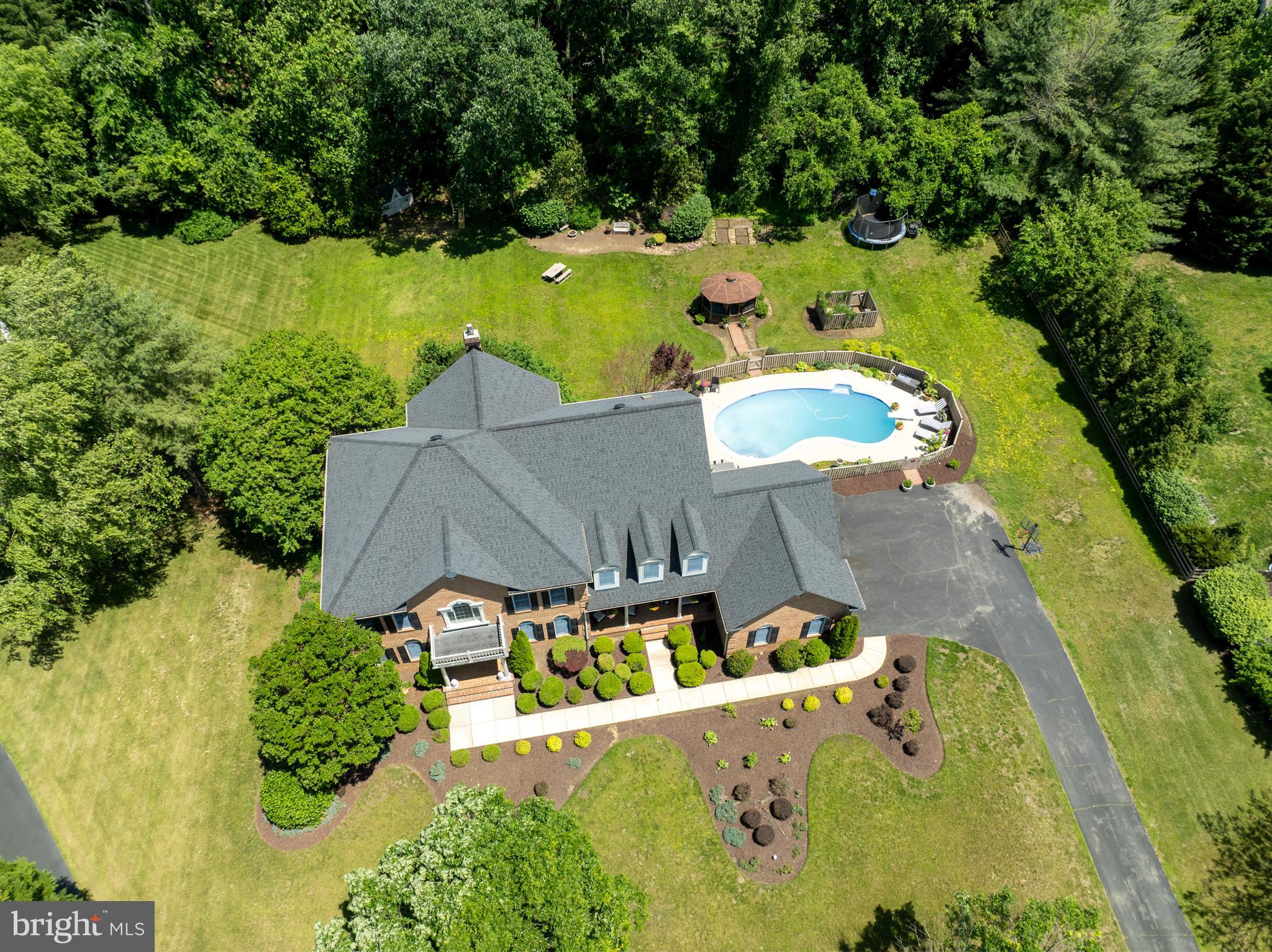 PENDERBROOKE - Residential