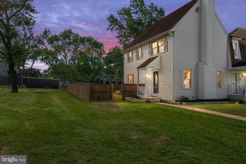 Townhouse For Sale - 7651 Beth Noelle Court<br/> PASADENA, MD 21122