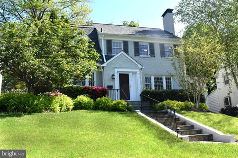 Photo of 3517 Woodbine Street, CHEVY CHASE, MD 20815 (MLS # MDMC2170414)