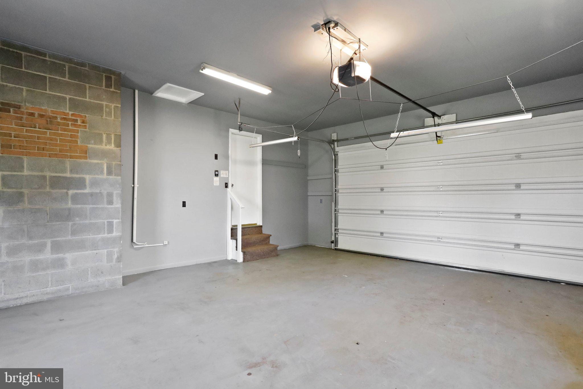 LUROSE ESTATES - Residential