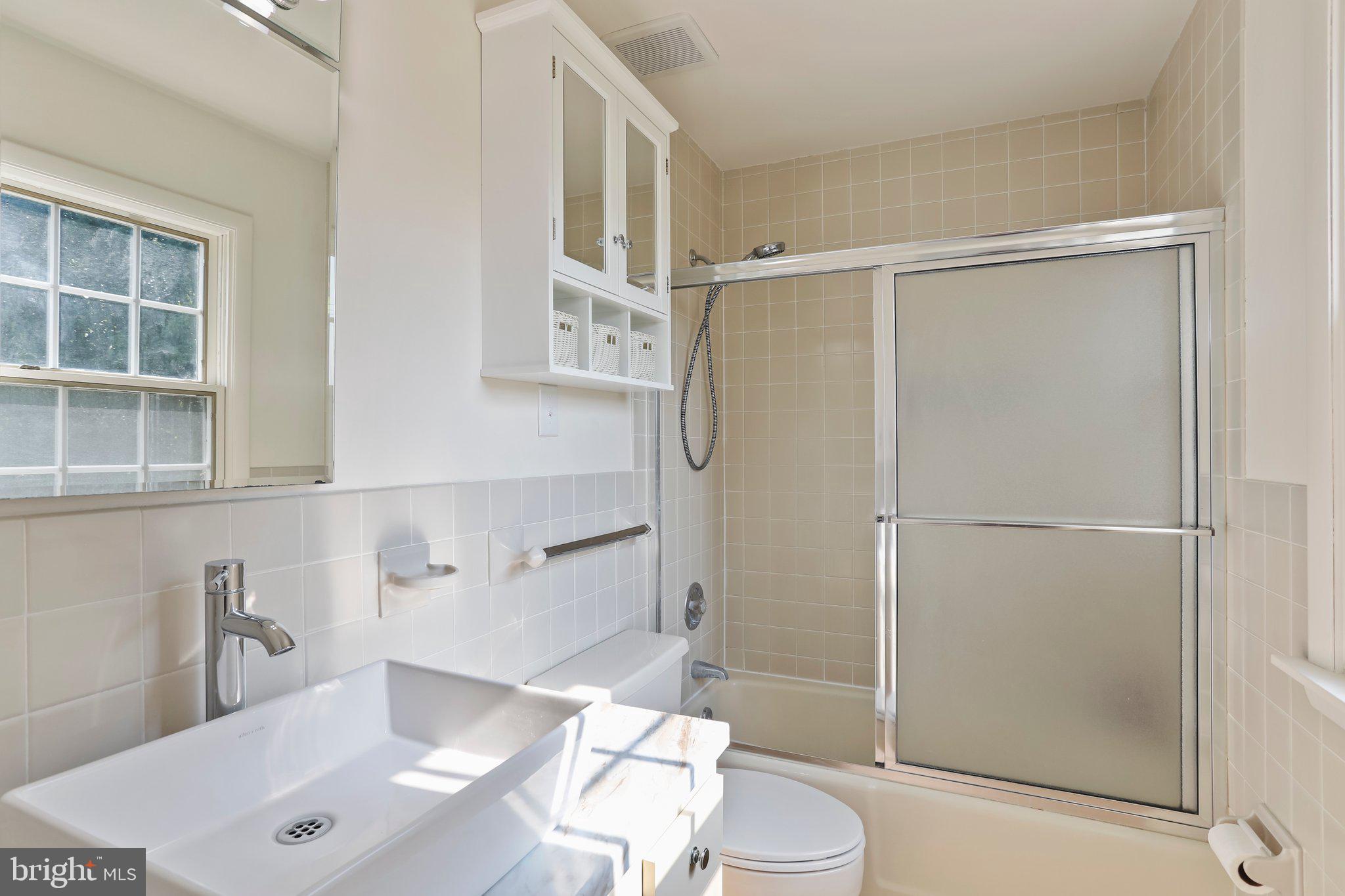 LUROSE ESTATES - Residential