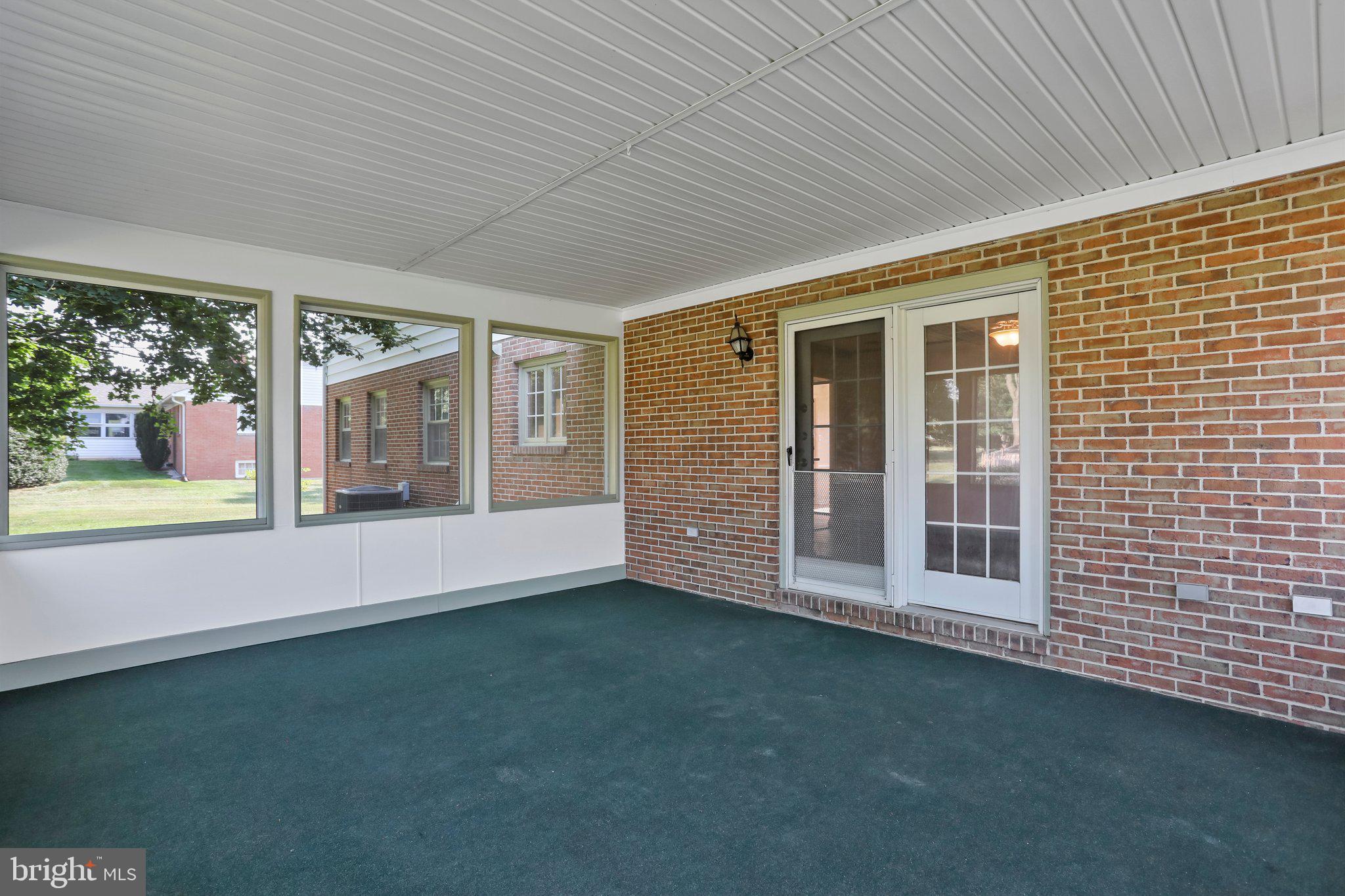 LUROSE ESTATES - Residential