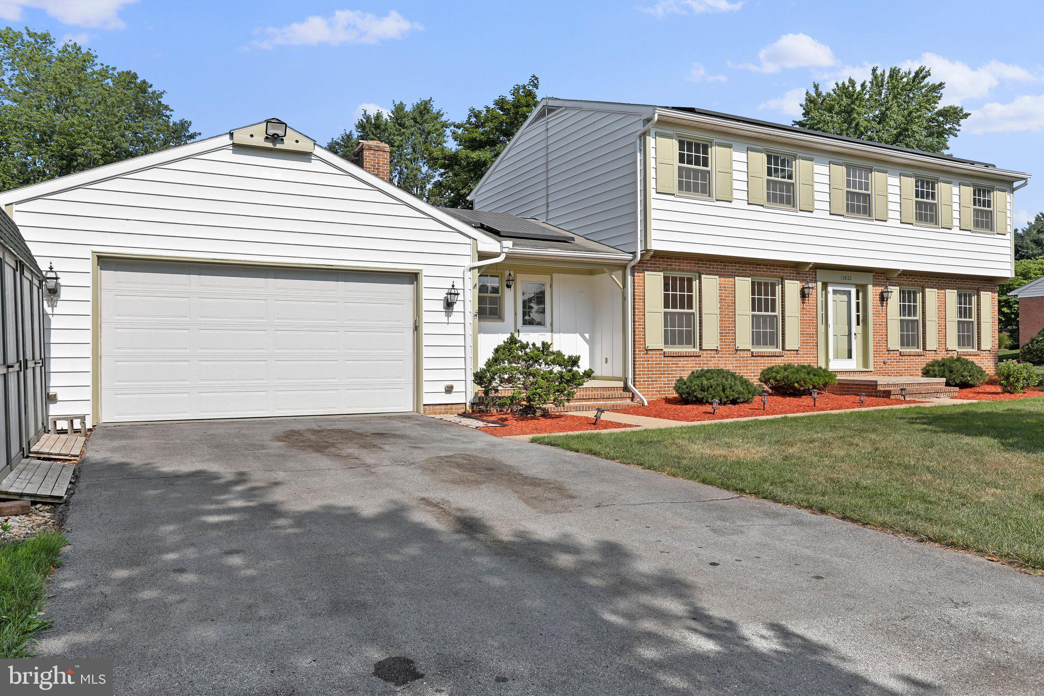 LUROSE ESTATES - Residential