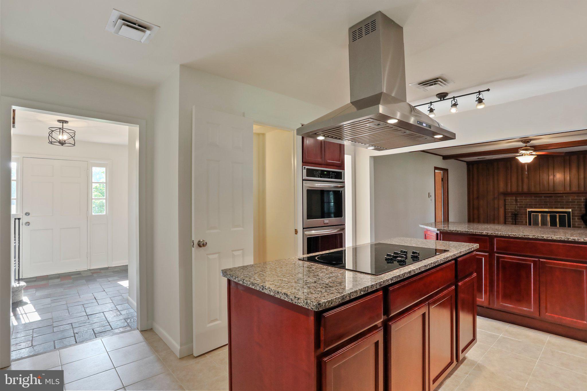 LUROSE ESTATES - Residential