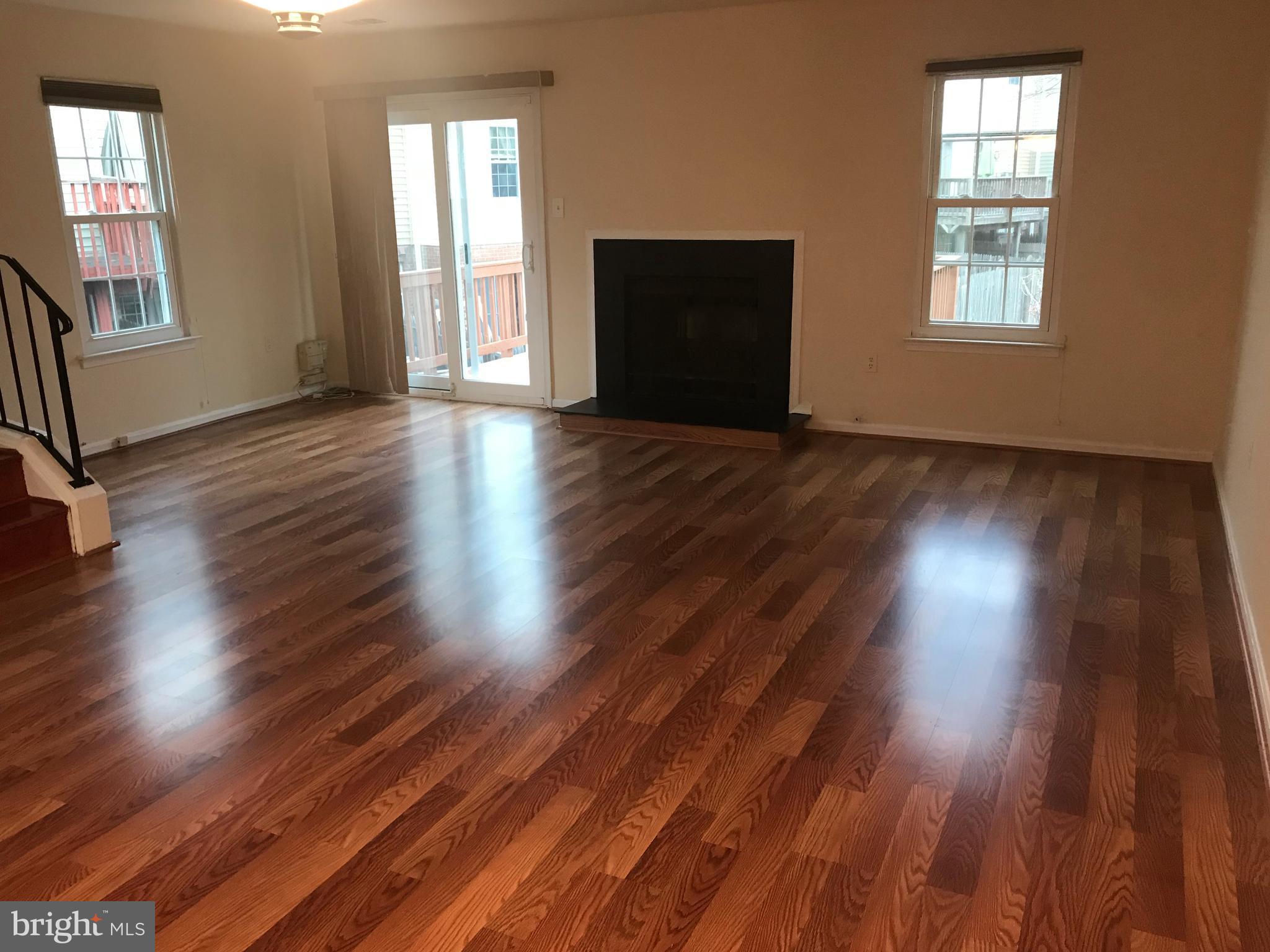 ARBORY CONDO-PHASE 2> - Residential