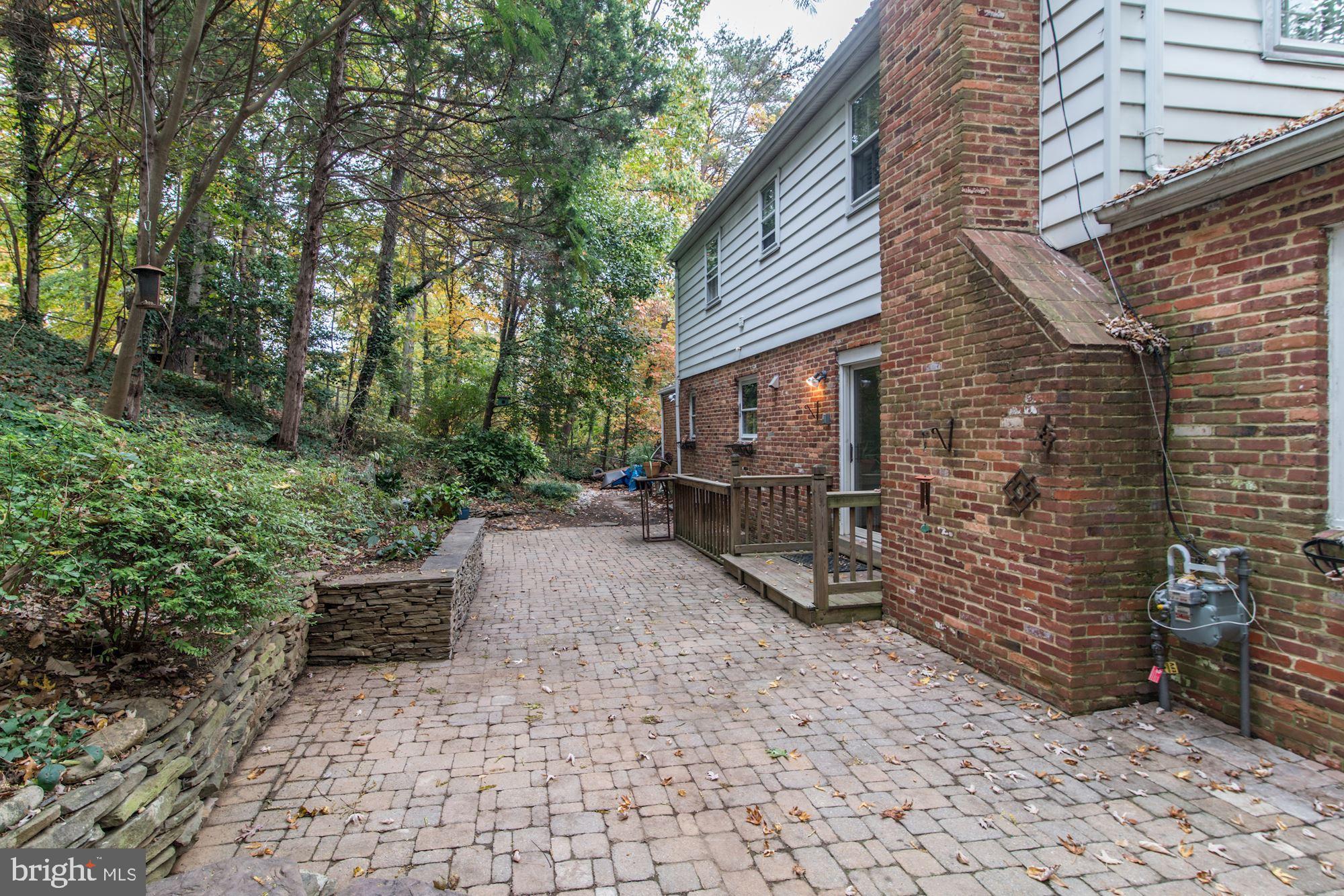 BELLE WOOD - Residential Lease