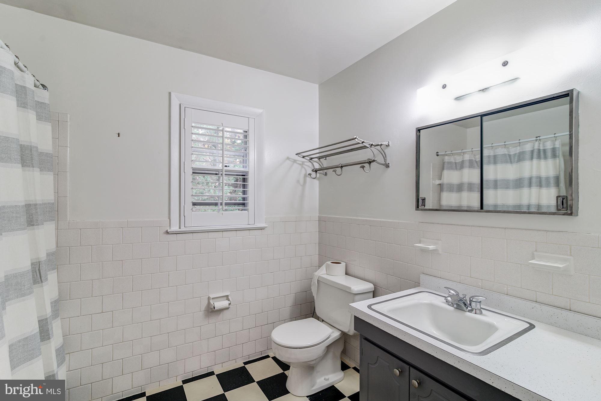 BELLE WOOD - Residential Lease