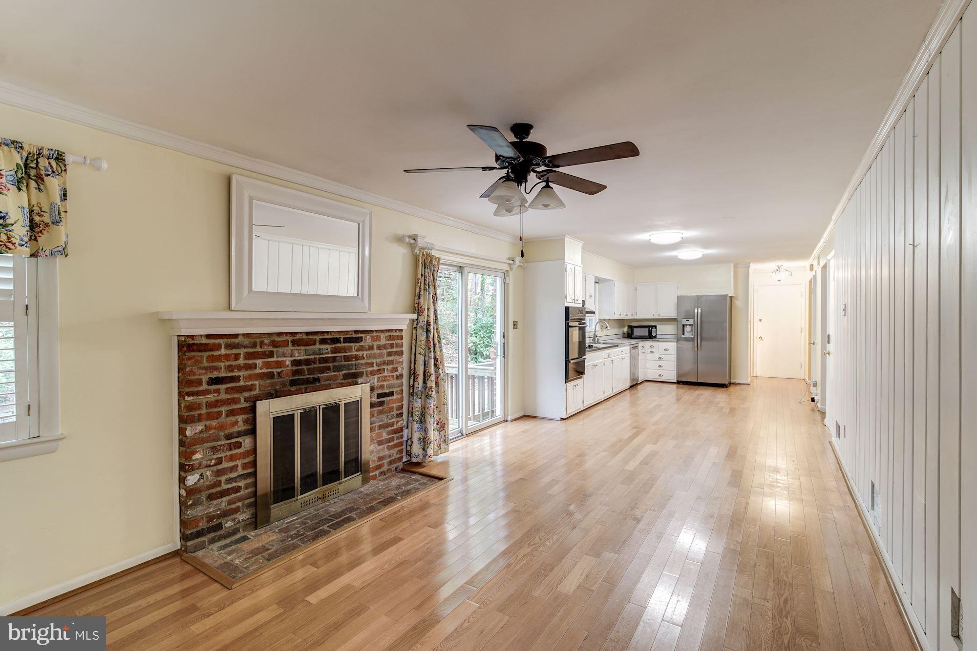 BELLE WOOD - Residential Lease