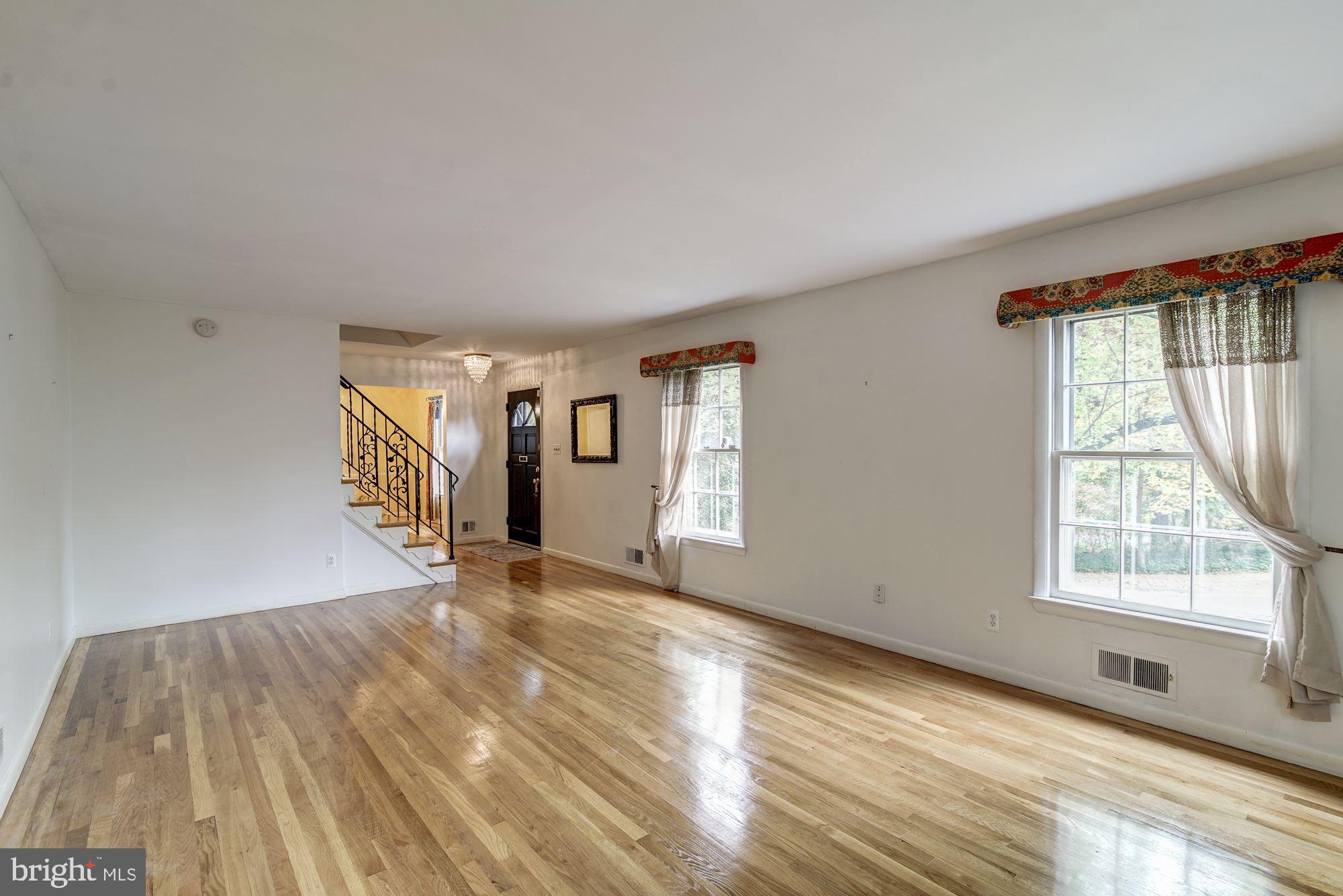 BELLE WOOD - Residential Lease