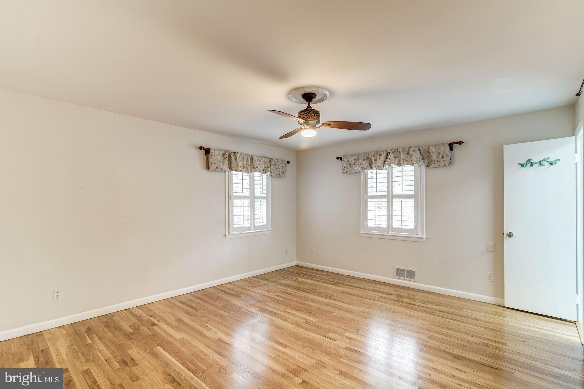 BELLE WOOD - Residential Lease