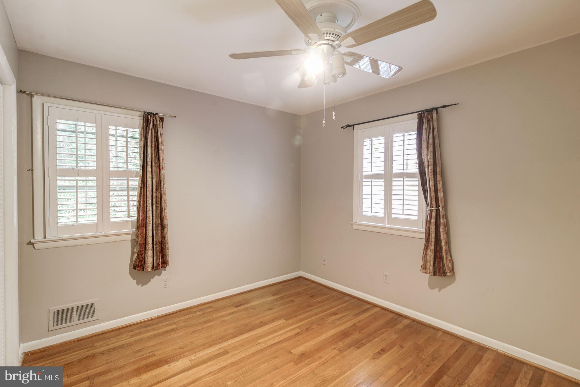 BELLE WOOD - Residential Lease