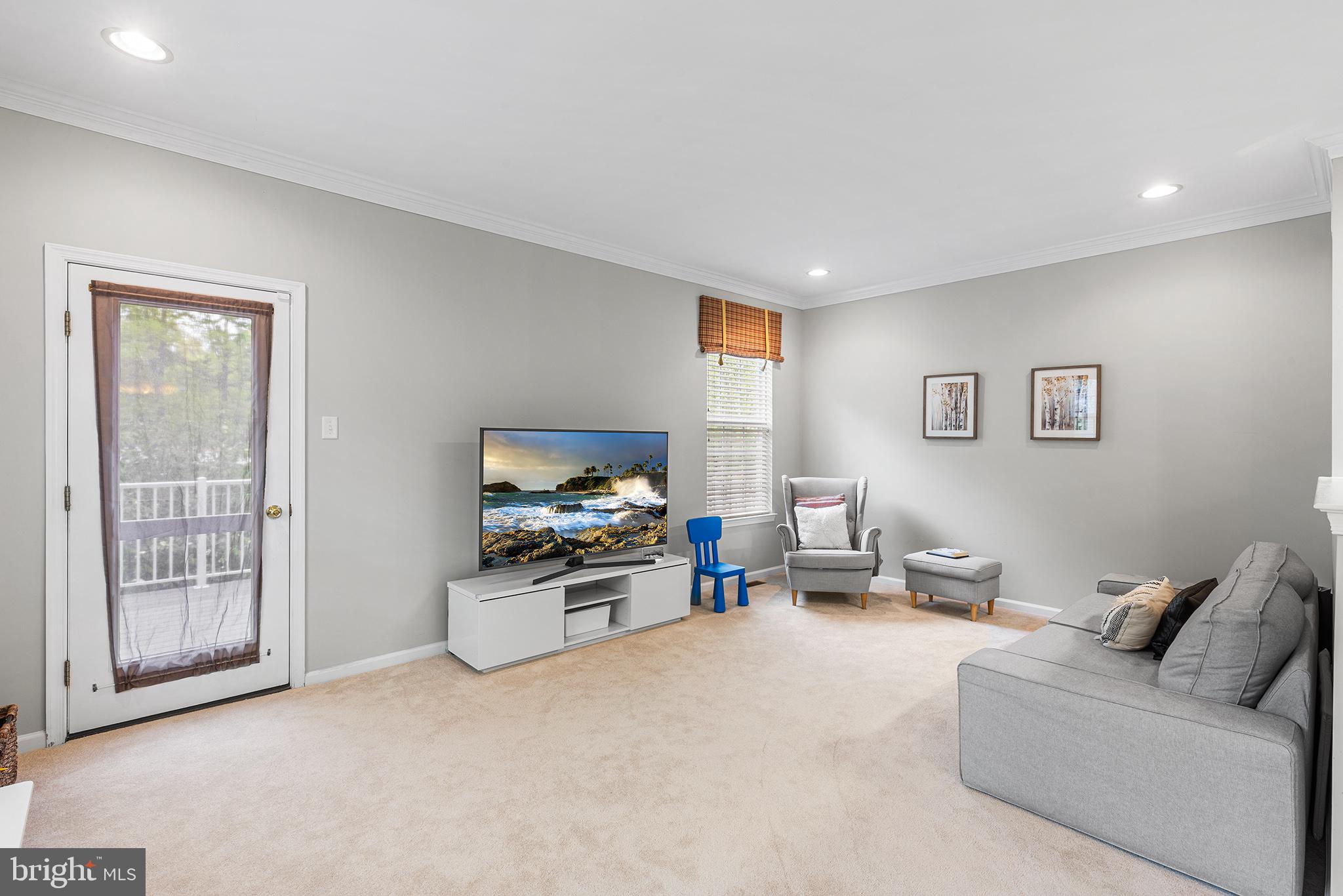 CHARLESTOWN OAKS - Residential