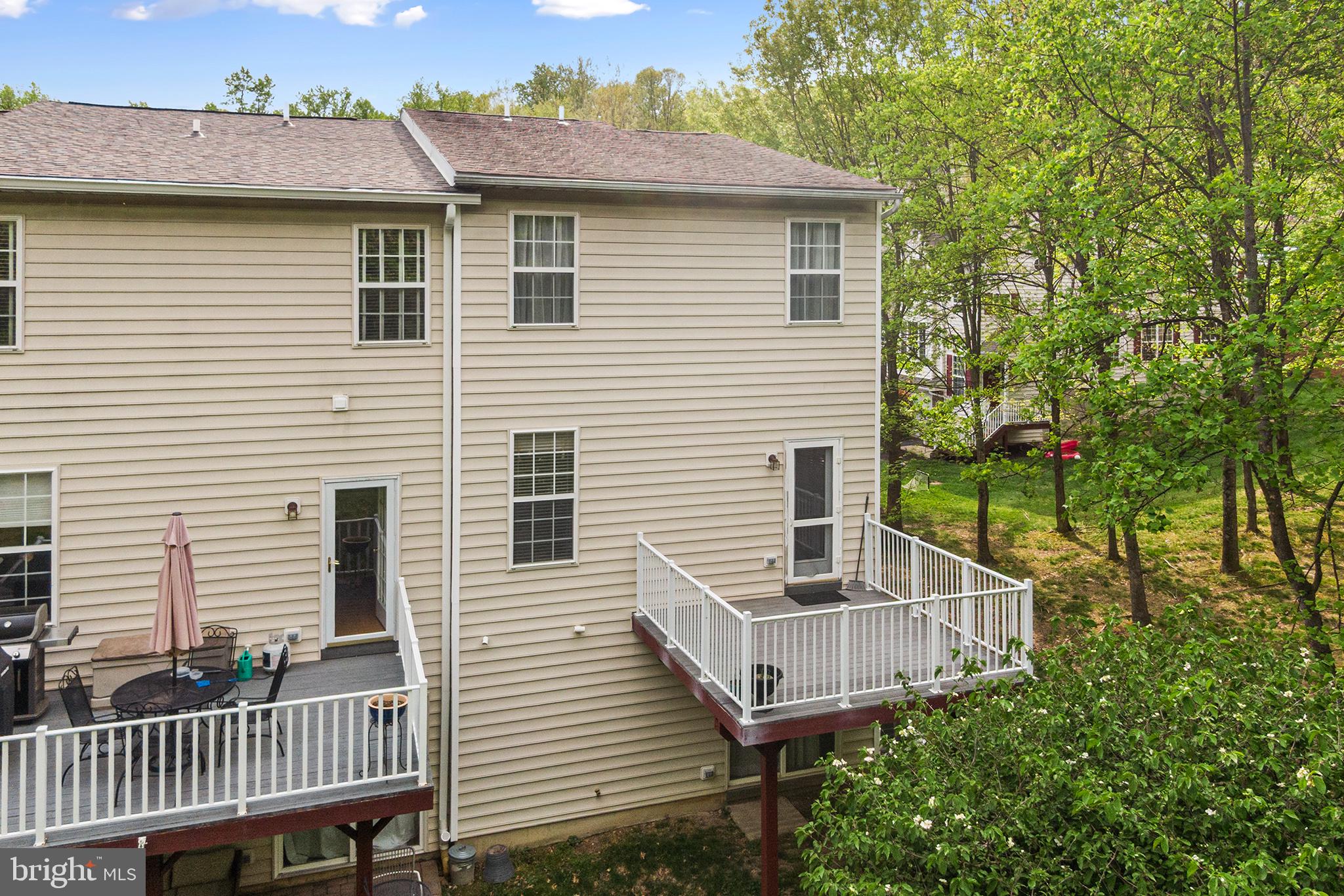 CHARLESTOWN OAKS - Residential