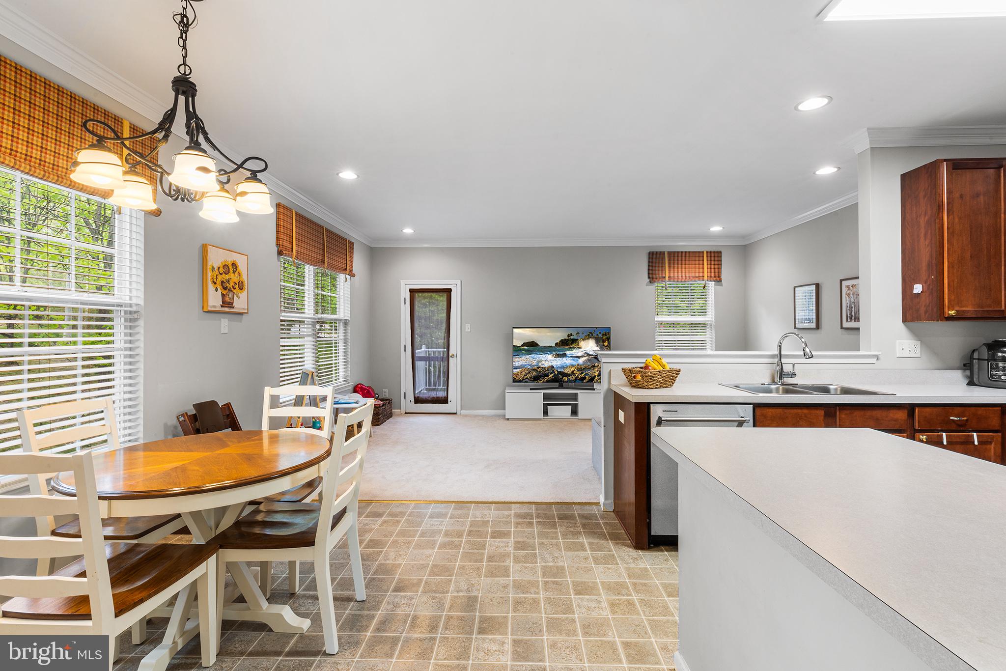 CHARLESTOWN OAKS - Residential