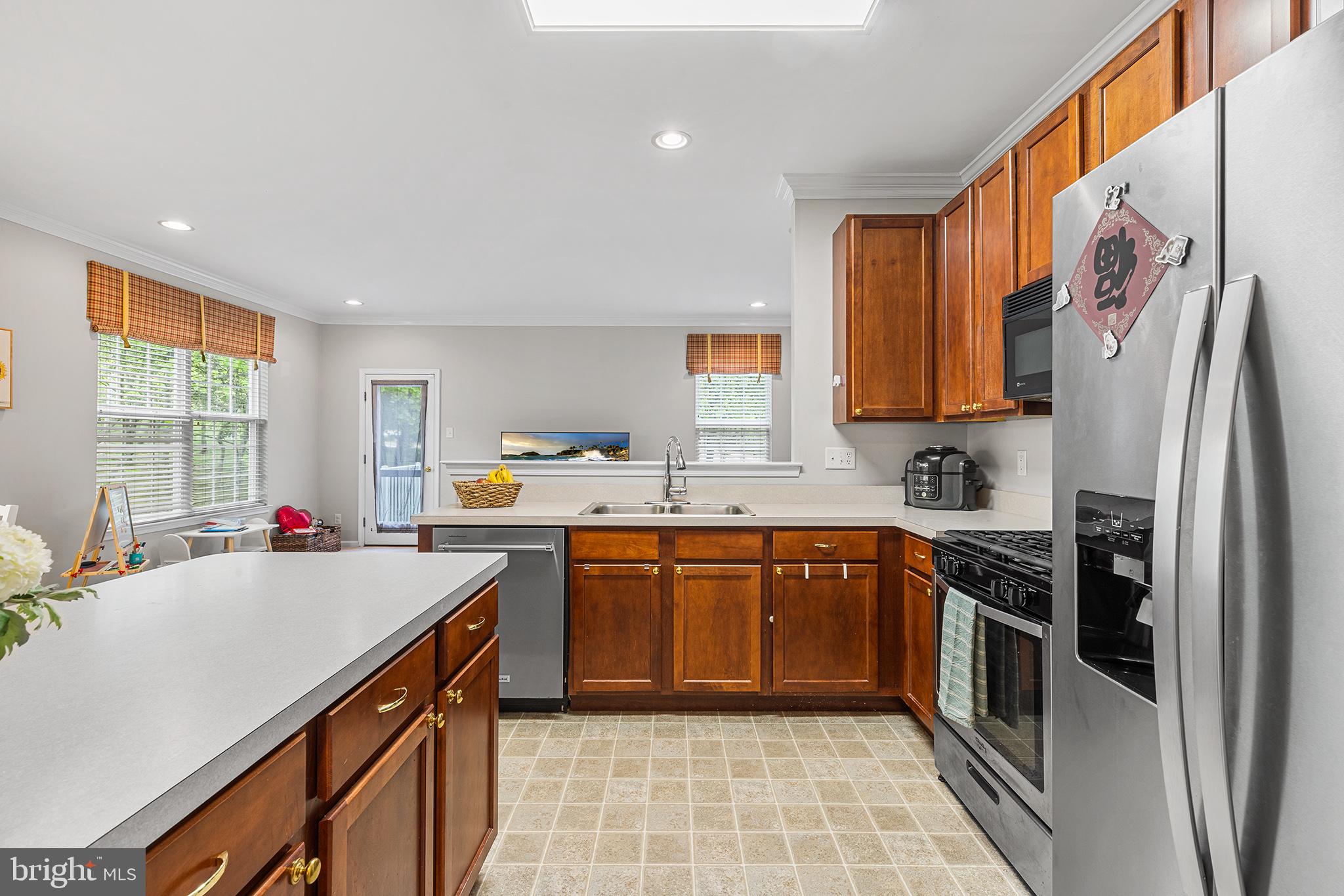 CHARLESTOWN OAKS - Residential