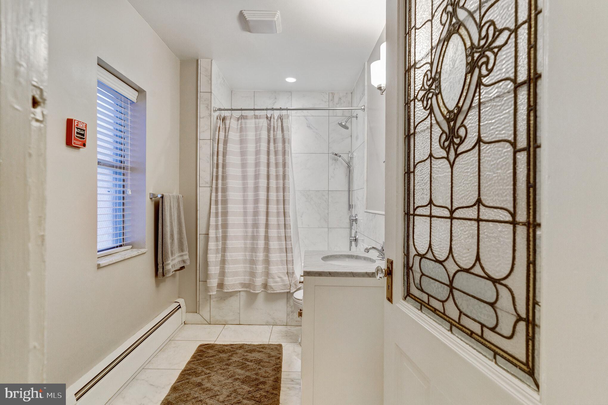 RITTENHOUSE SQUARE - Residential Lease