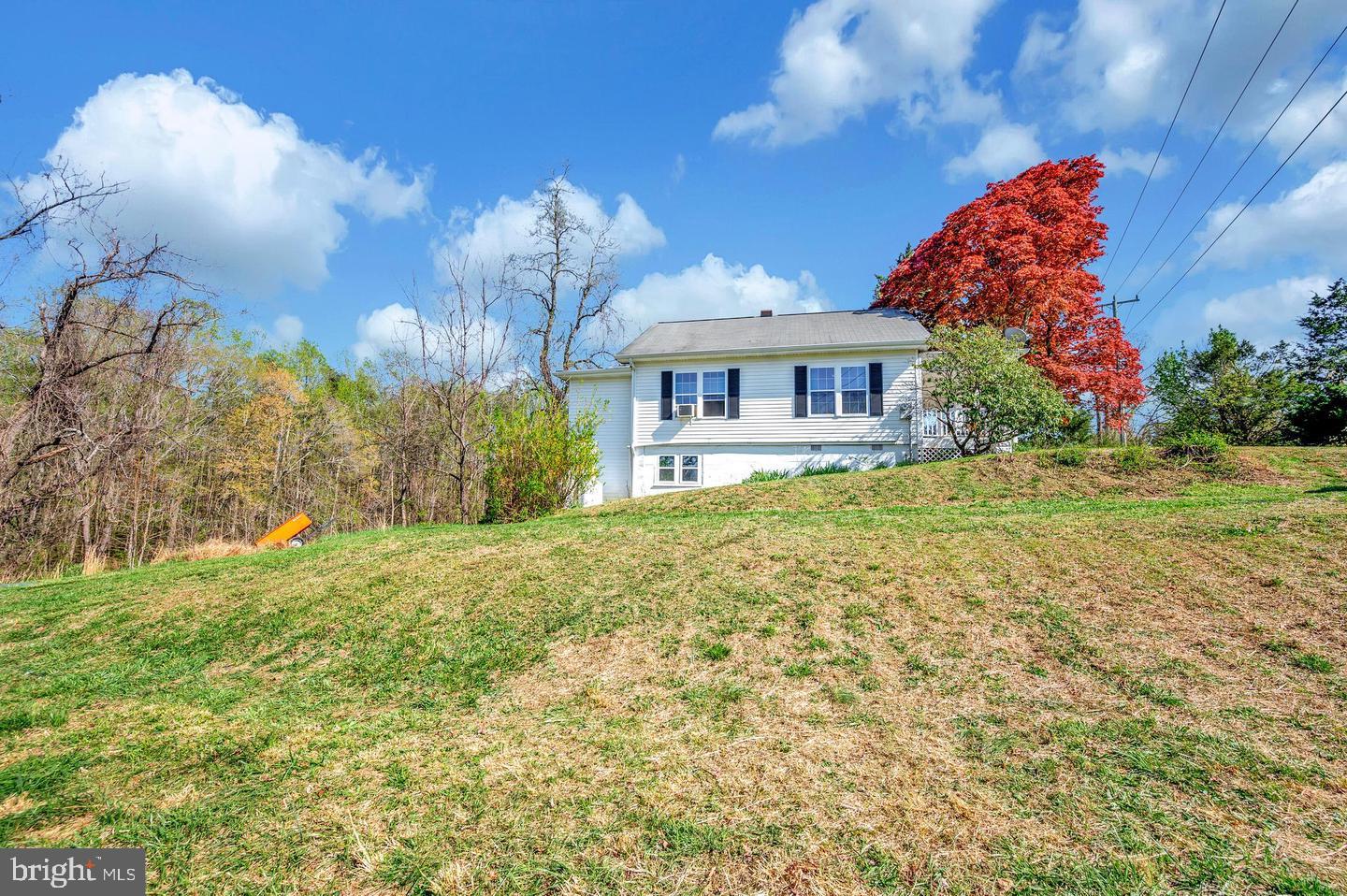 1588 MOUNTAIN VIEW ROAD