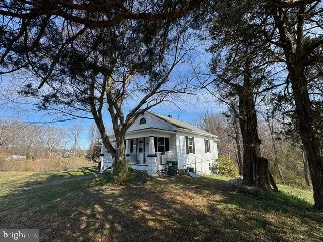 1588 Mountain View Road