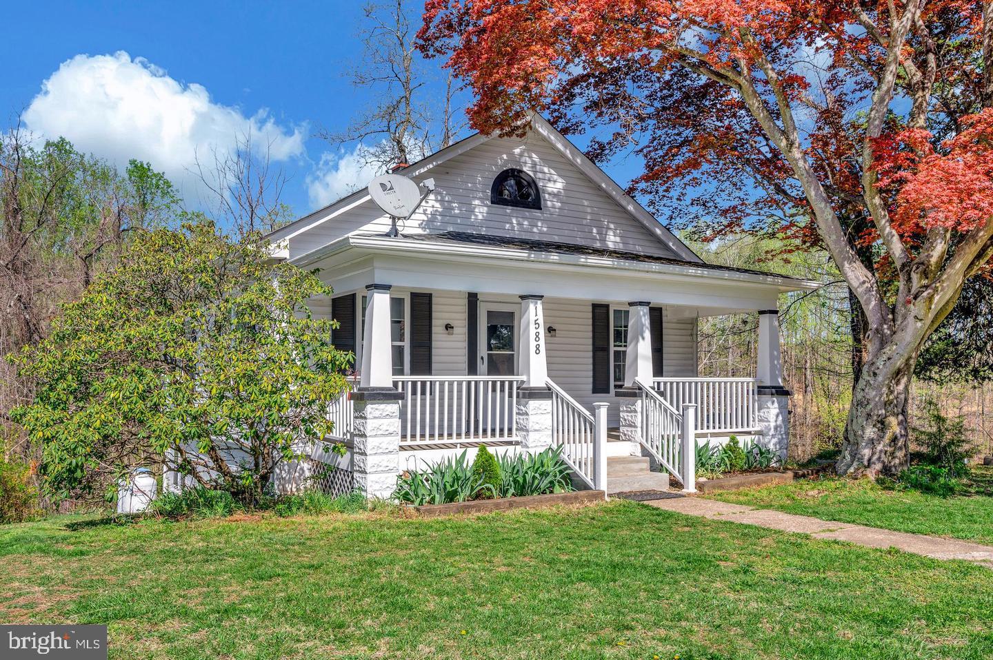 1588 MOUNTAIN VIEW ROAD