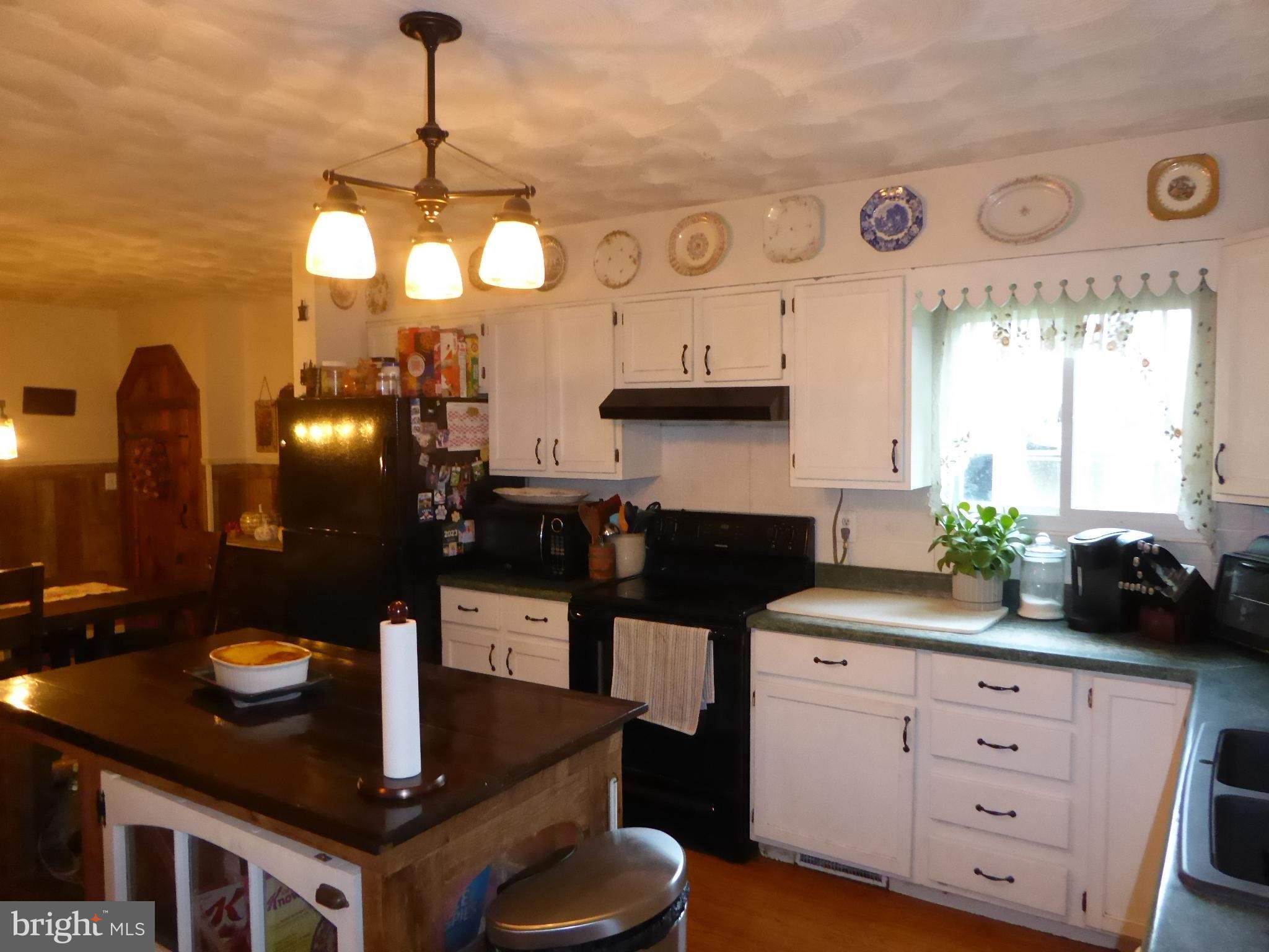 RUNNING MEAD - Residential