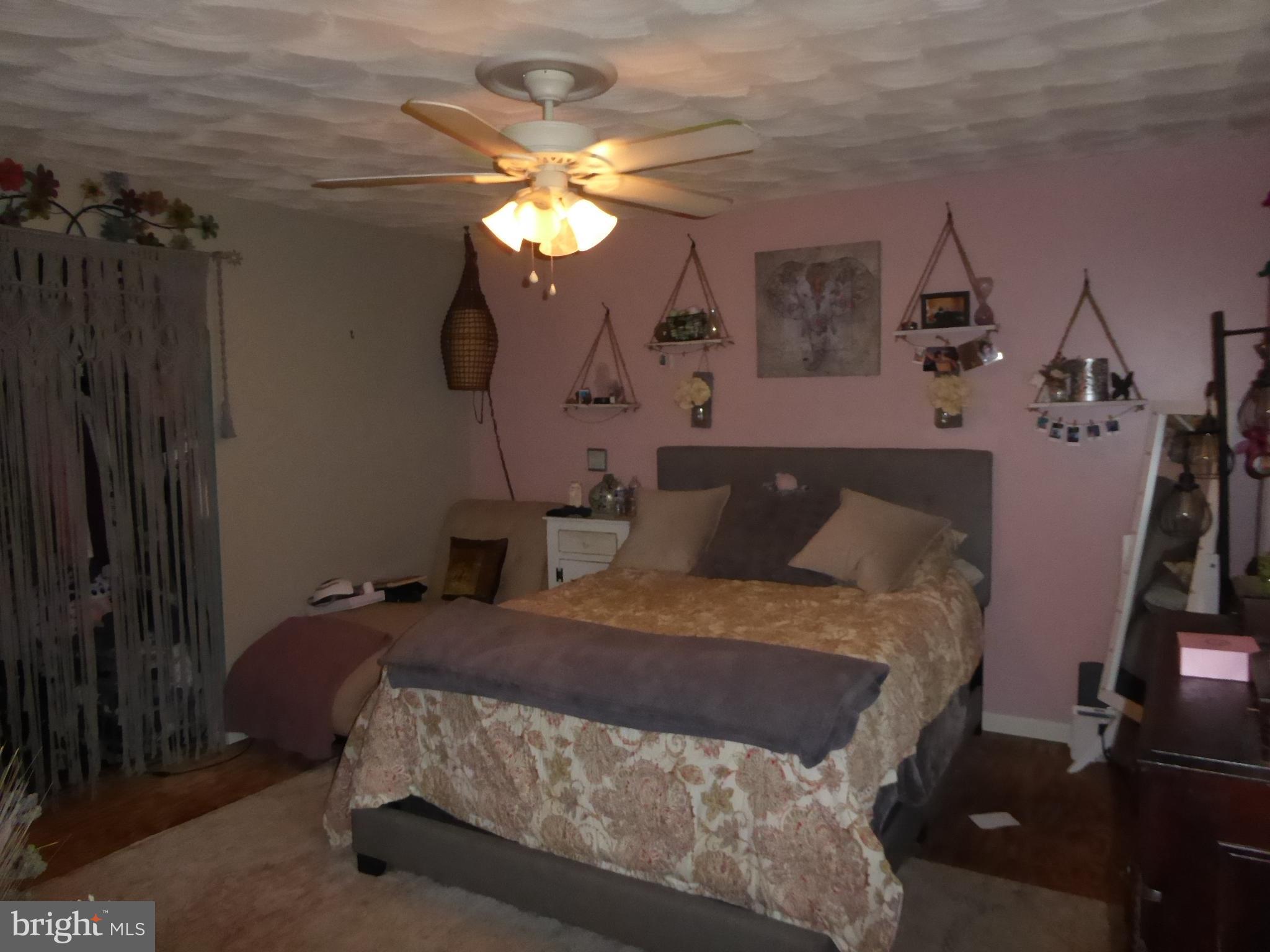 RUNNING MEAD - Residential