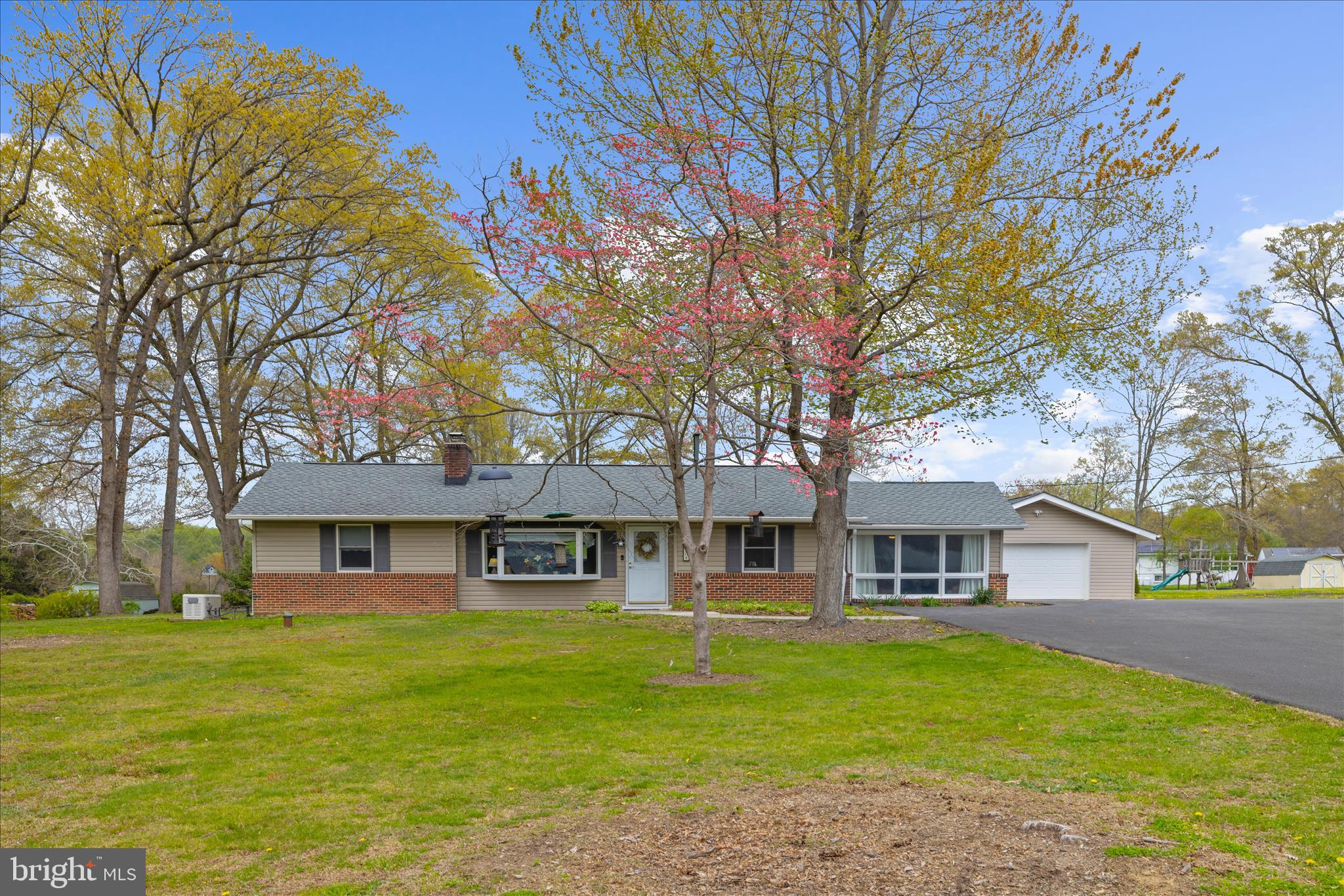 LINCREST - Residential