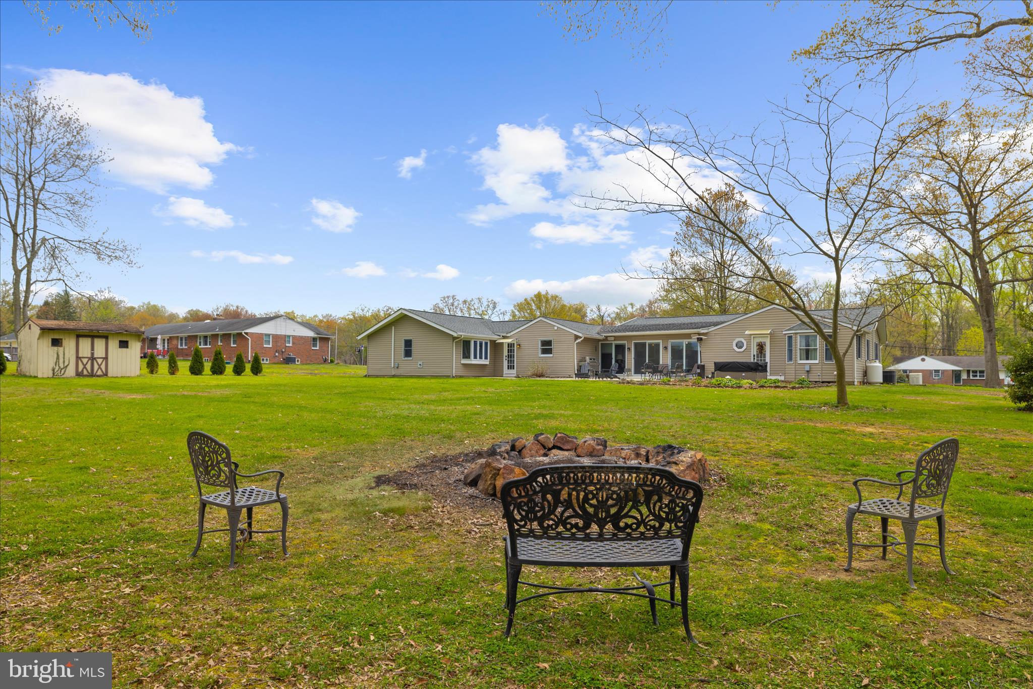 LINCREST - Residential