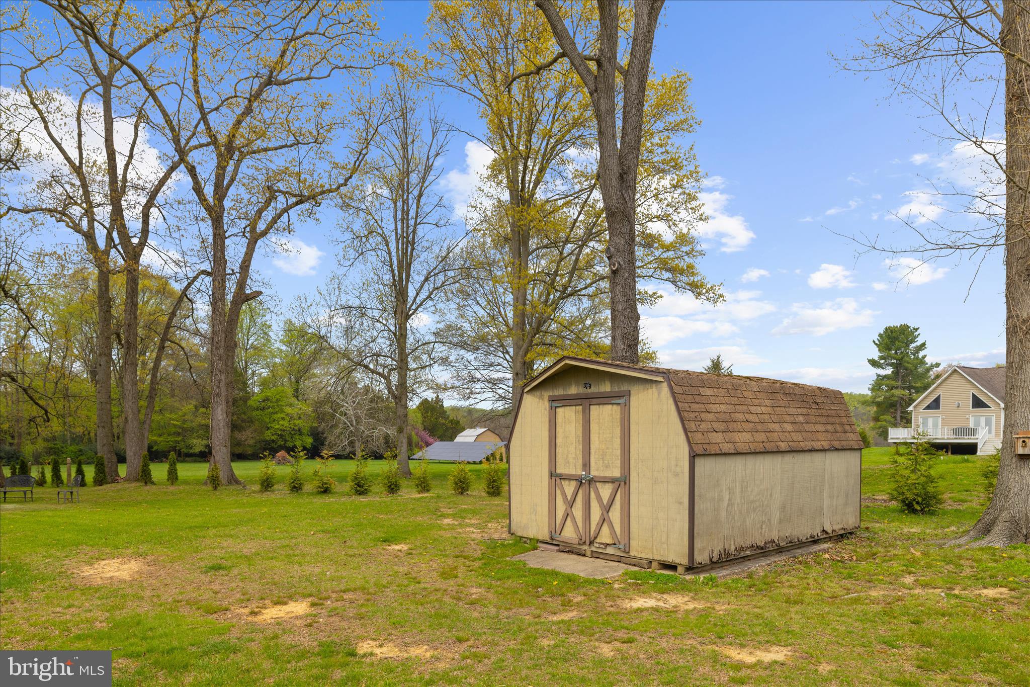 LINCREST - Residential