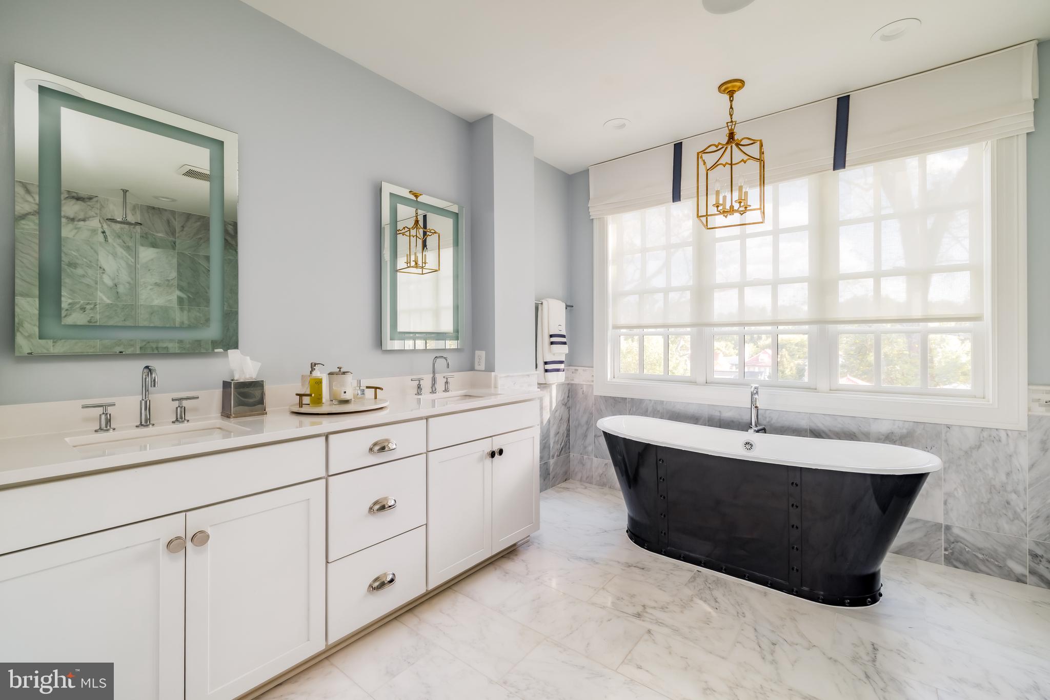 CLEVELAND PARK - Residential