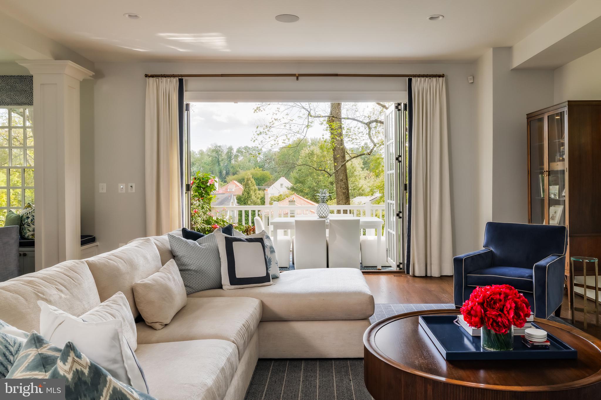 CLEVELAND PARK - Residential