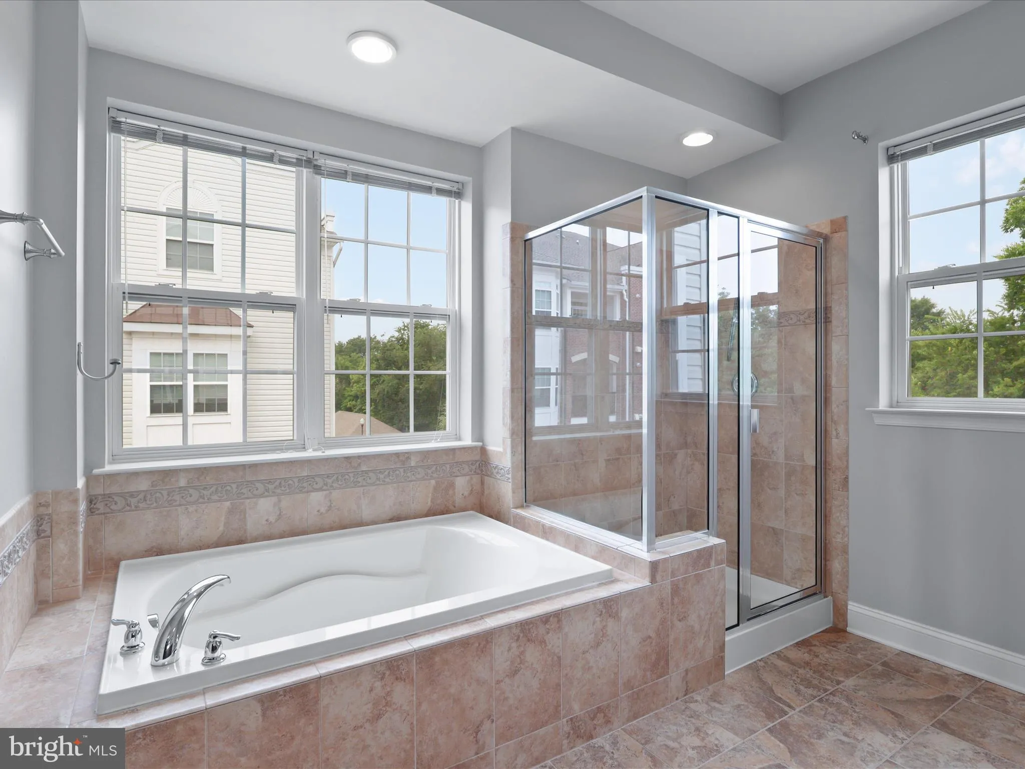 Manassas, Virginia 20110, United States, 3 Bedrooms Bedrooms, ,2 BathroomsBathrooms,Residential,Active,186250