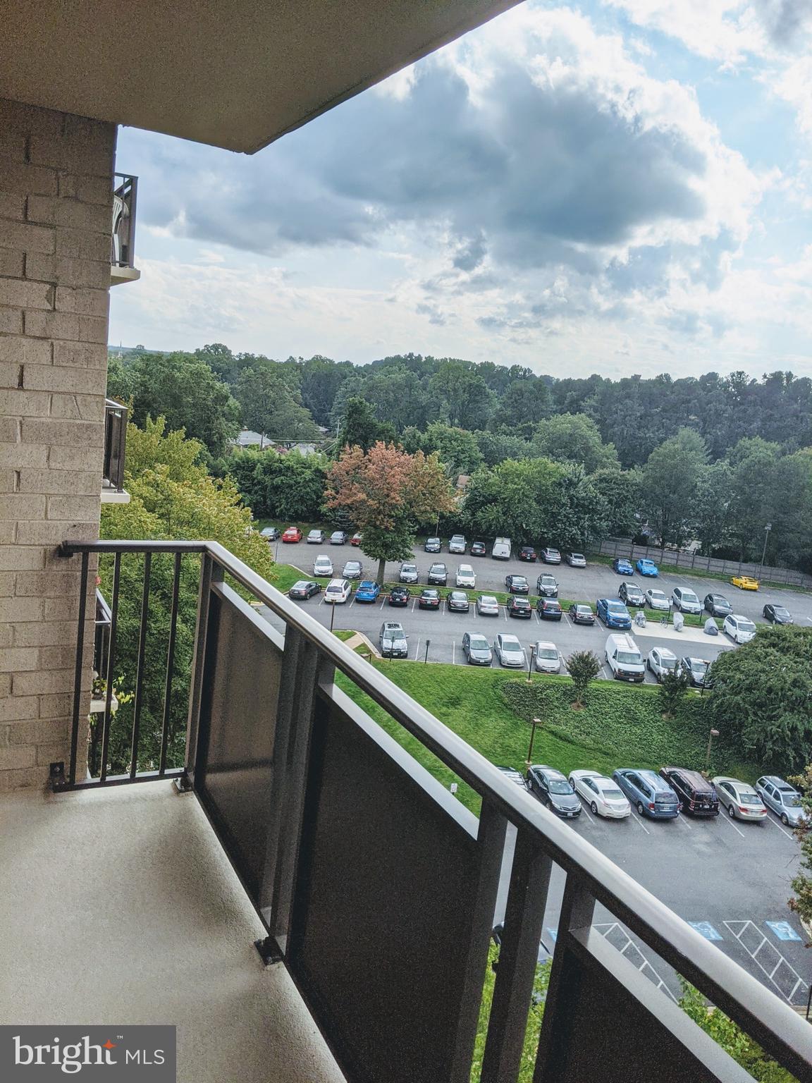 WOODLAKE TOWERS - Residential