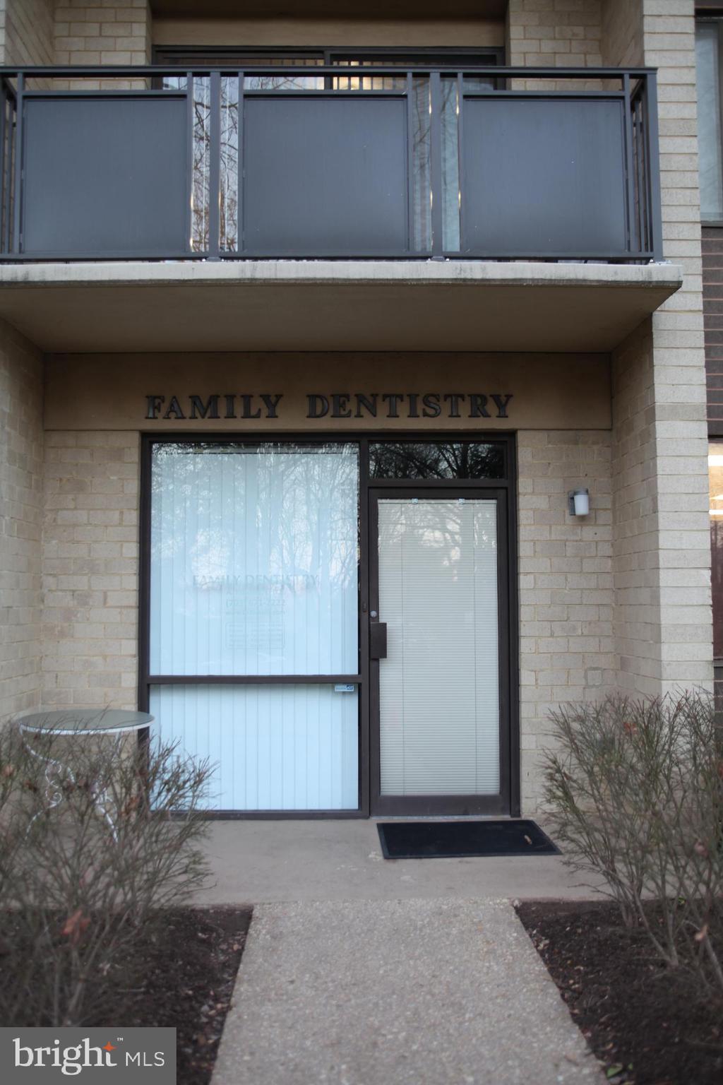 WOODLAKE TOWERS - Residential