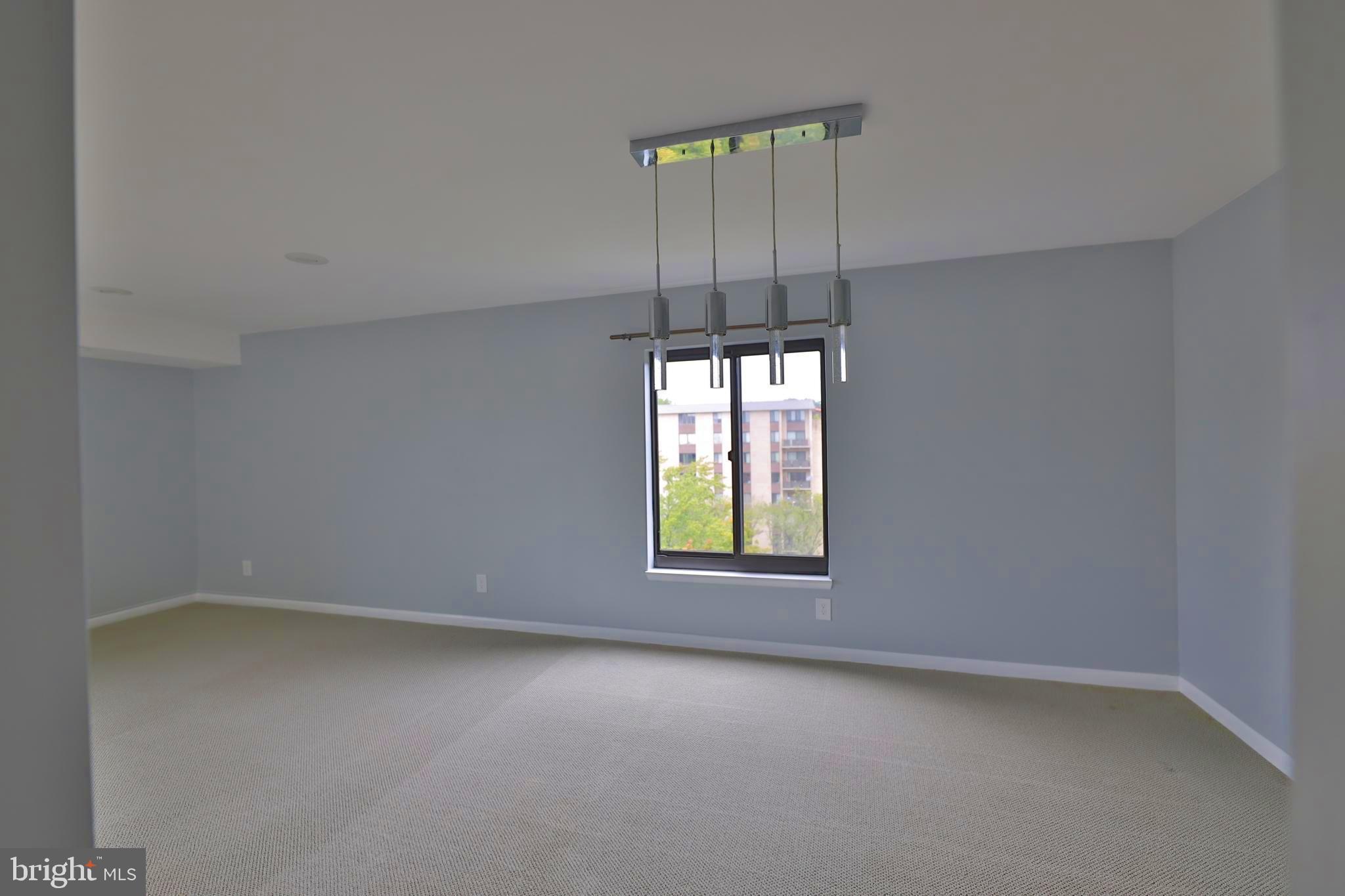 WOODLAKE TOWERS - Residential