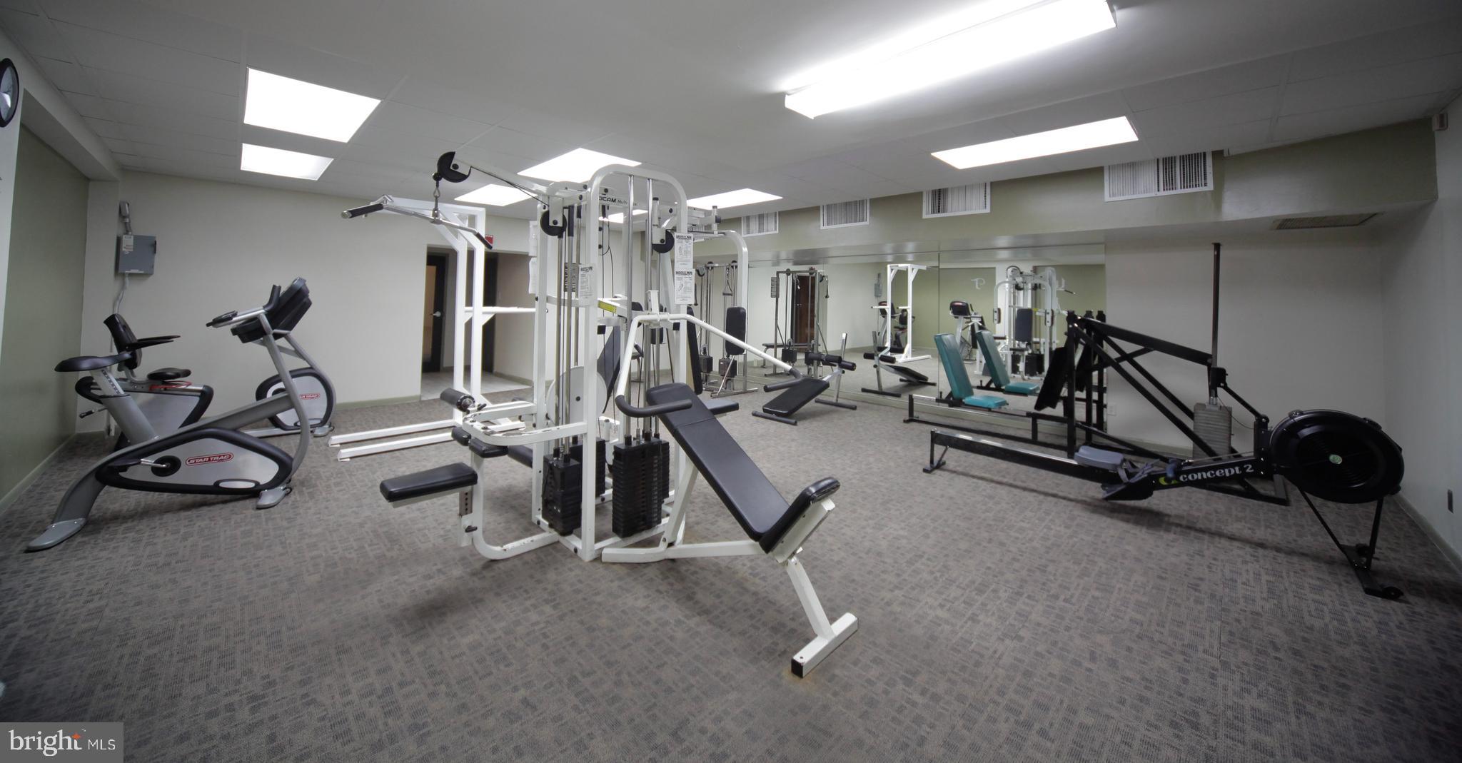 WOODLAKE TOWERS - Residential