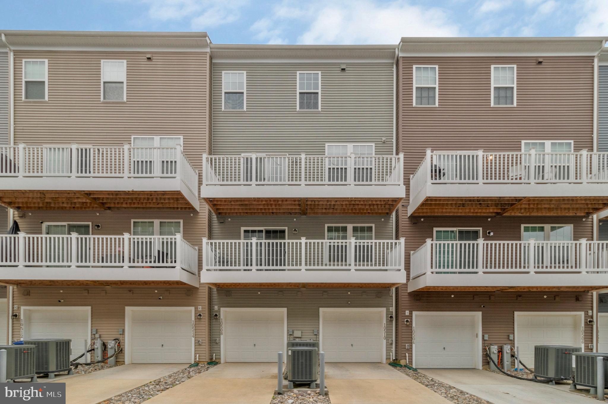 GLENN DALE COMMONS - Residential