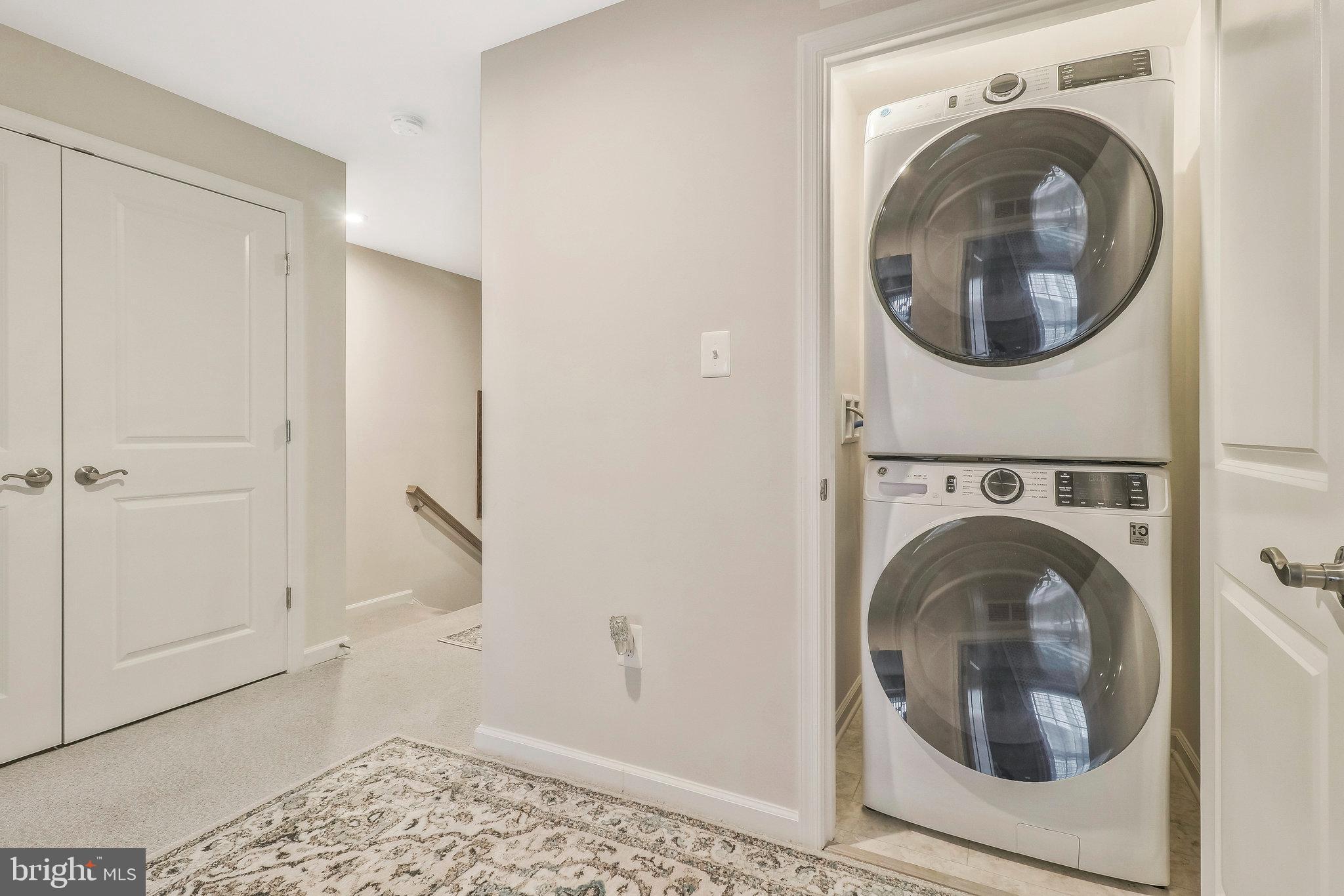 GLENN DALE COMMONS - Residential