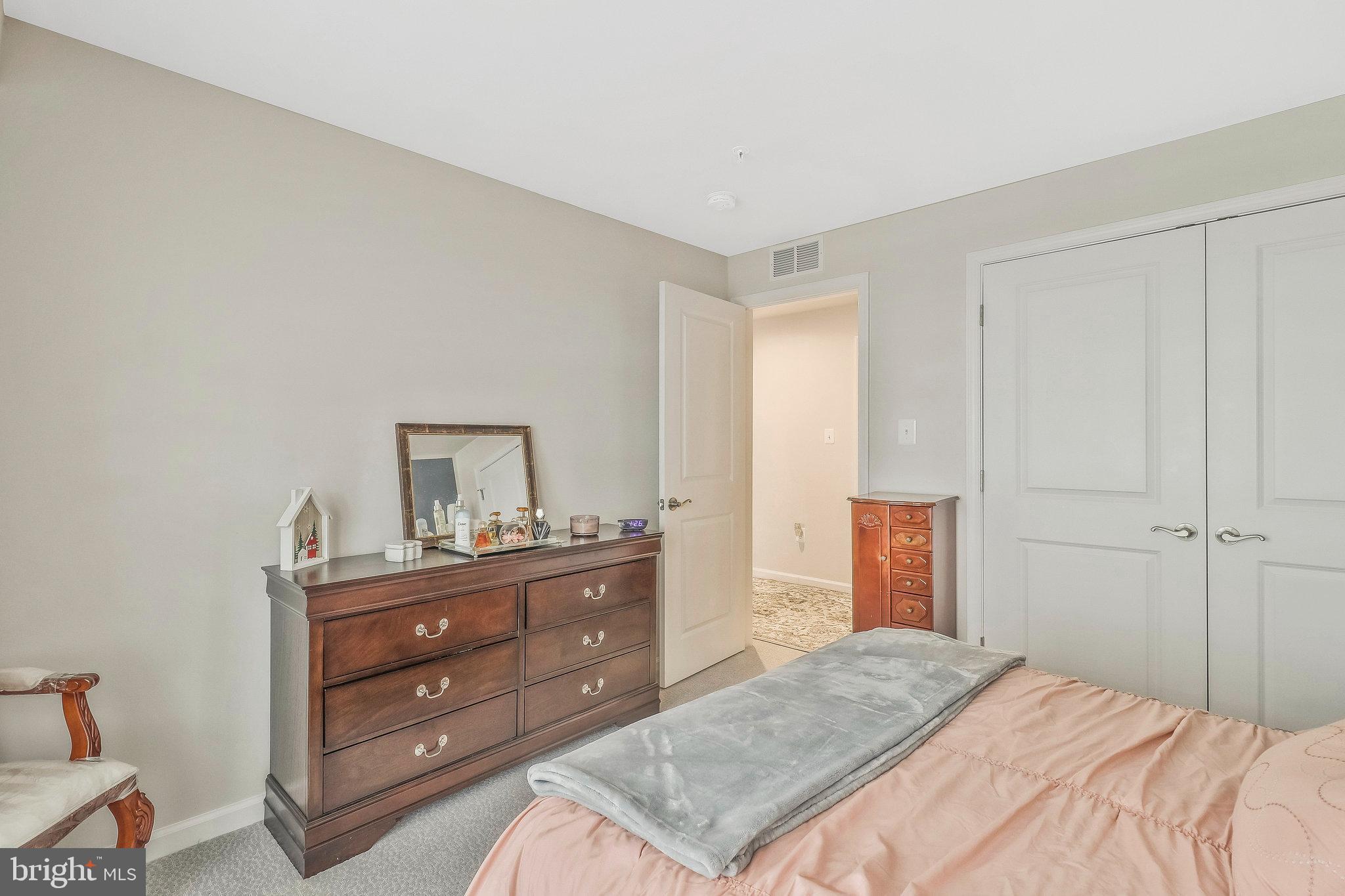 GLENN DALE COMMONS - Residential