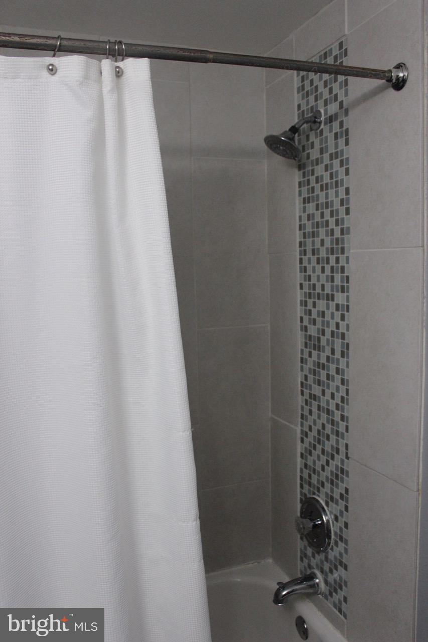 COUNTRYSIDE - Residential