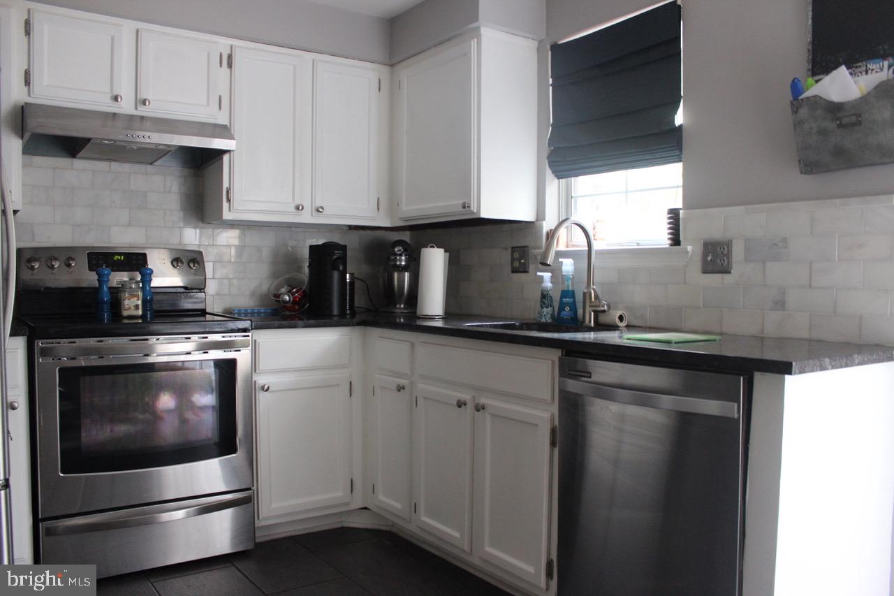 COUNTRYSIDE - Residential